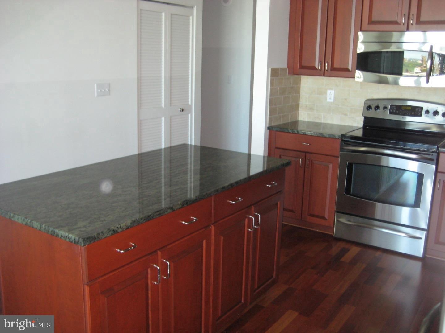 NORTHERN LIBERTIES - Residential Lease