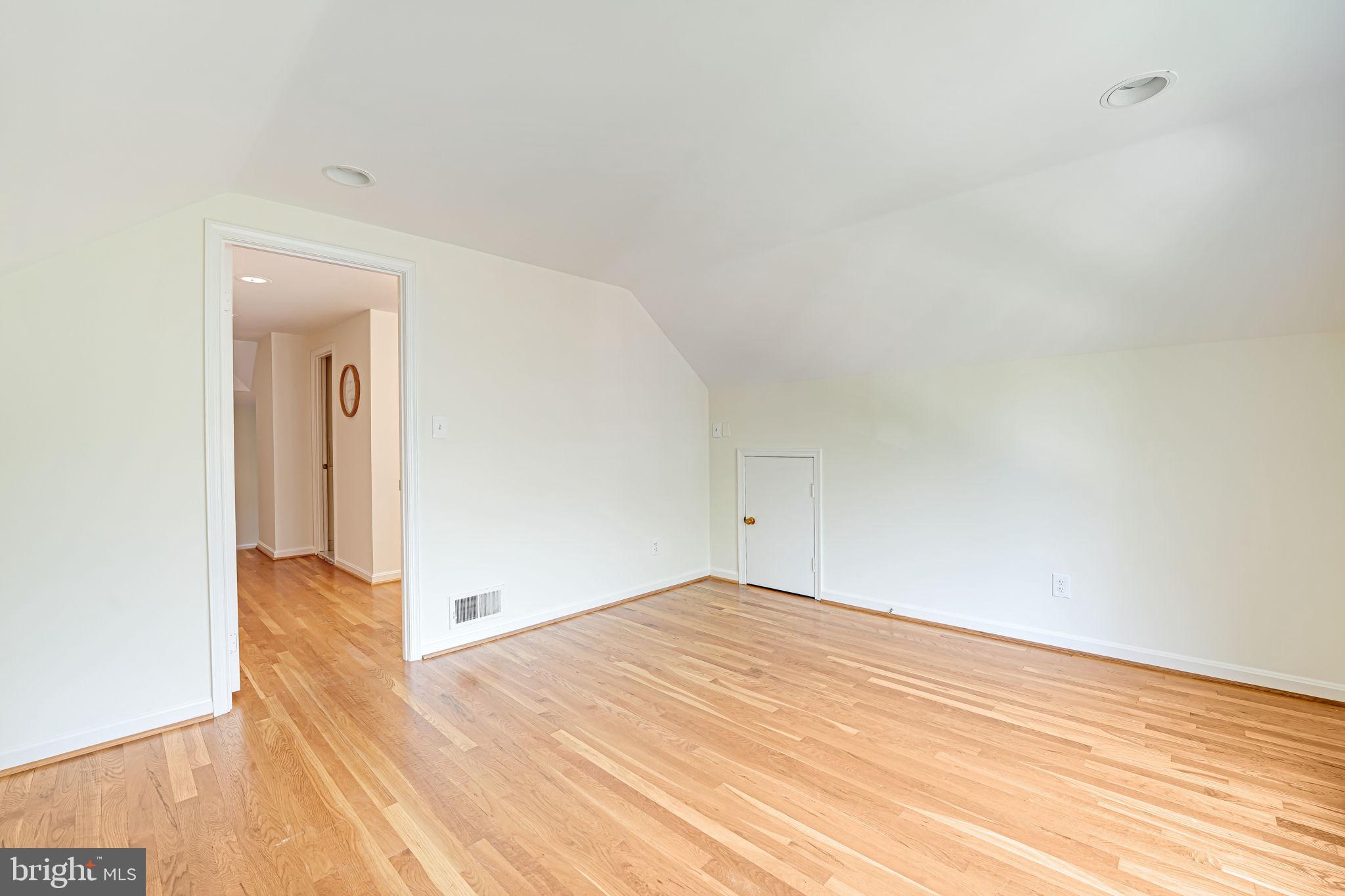 OLD FARM - Residential