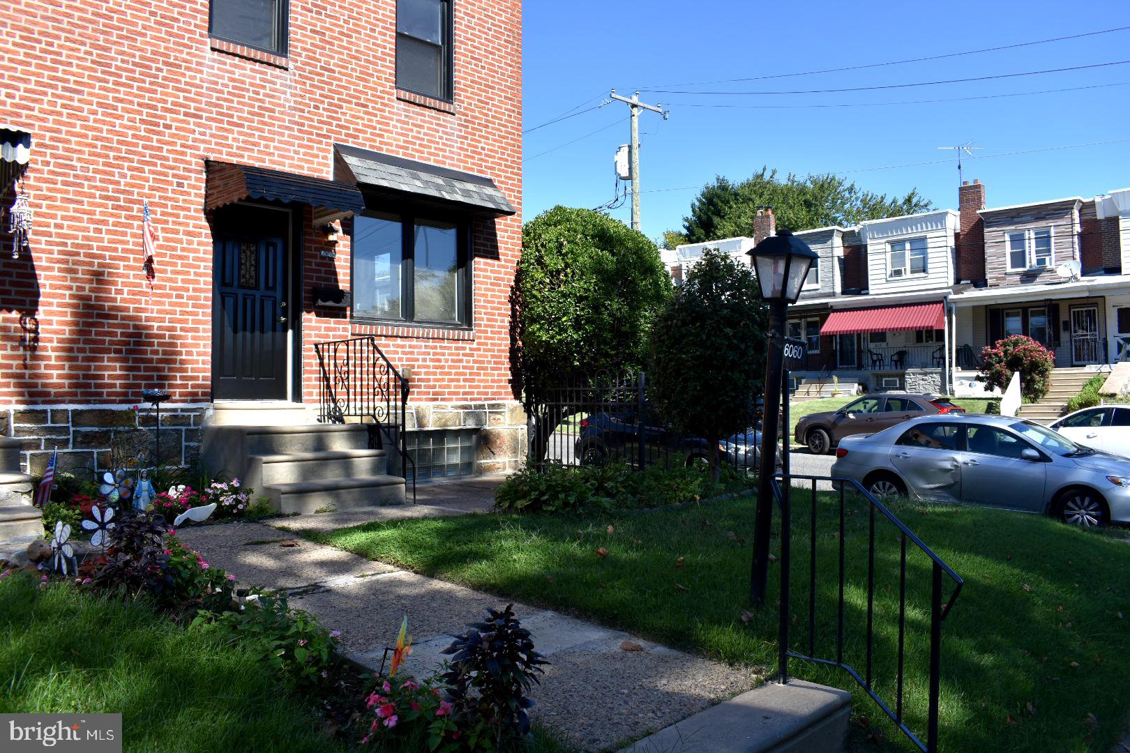 LAWNDALE - Residential