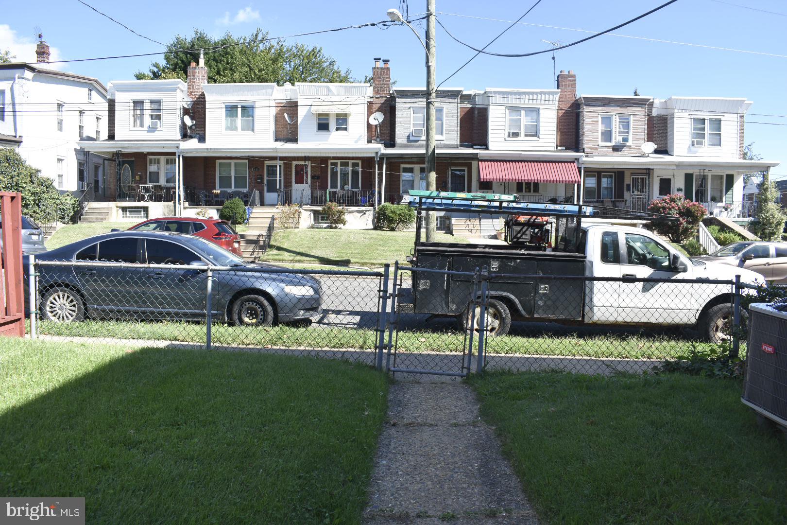 LAWNDALE - Residential