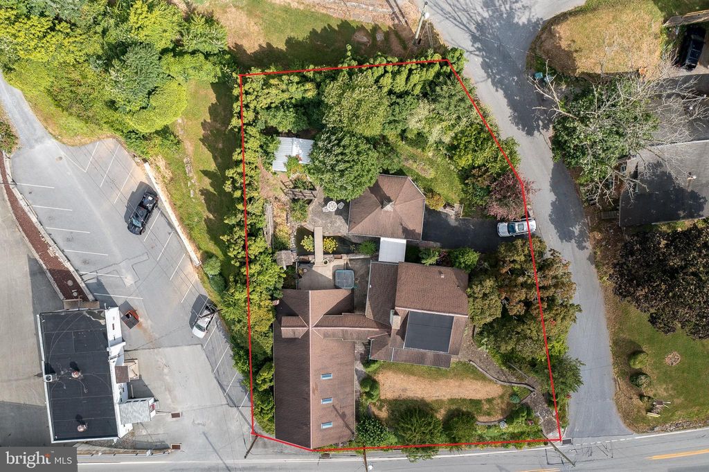 Photo of 701 Bridge Valley Road, Pequea, PA 17565 (MLS # PALA2052526)