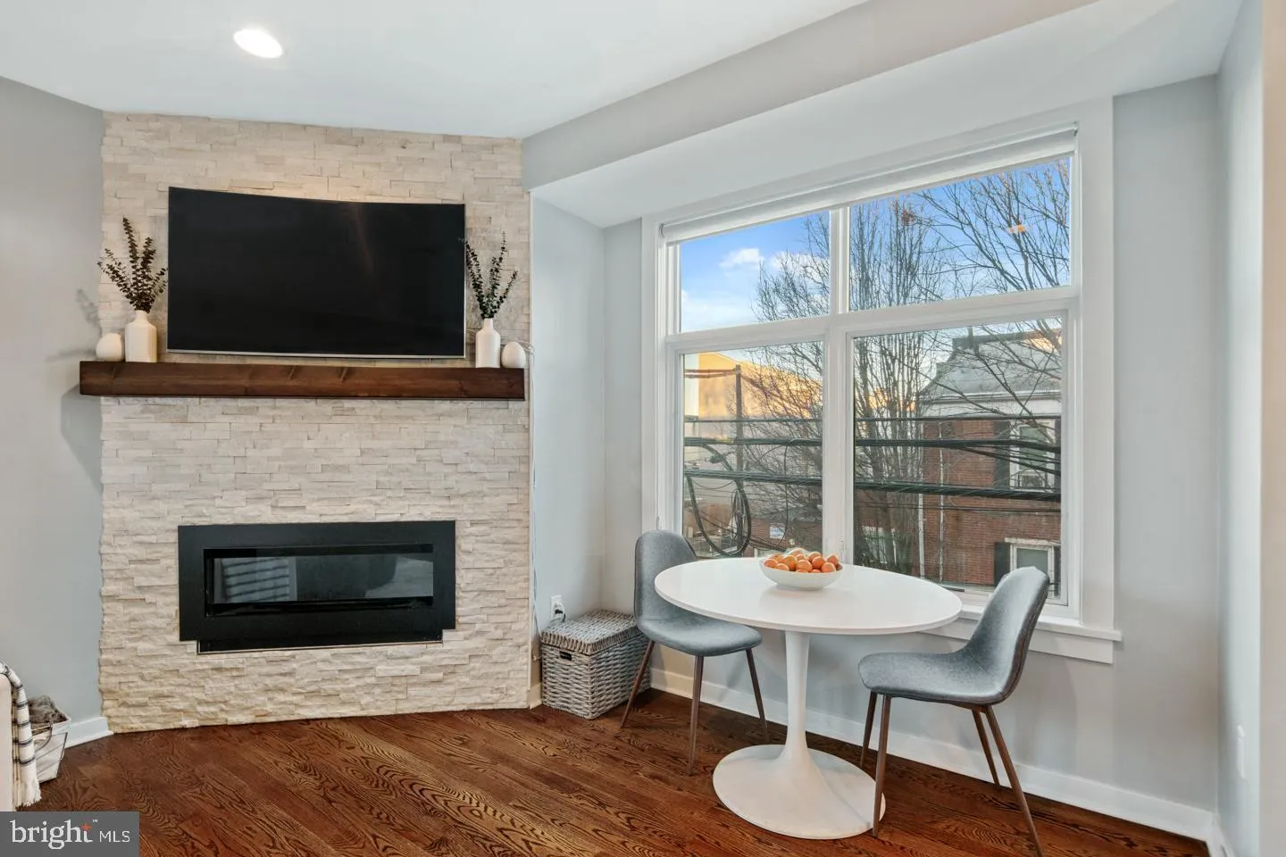 Philadelphia, Pennsylvania 19130, United States, 2 Bedrooms Bedrooms, ,2 BathroomsBathrooms,Residential,Active,89045