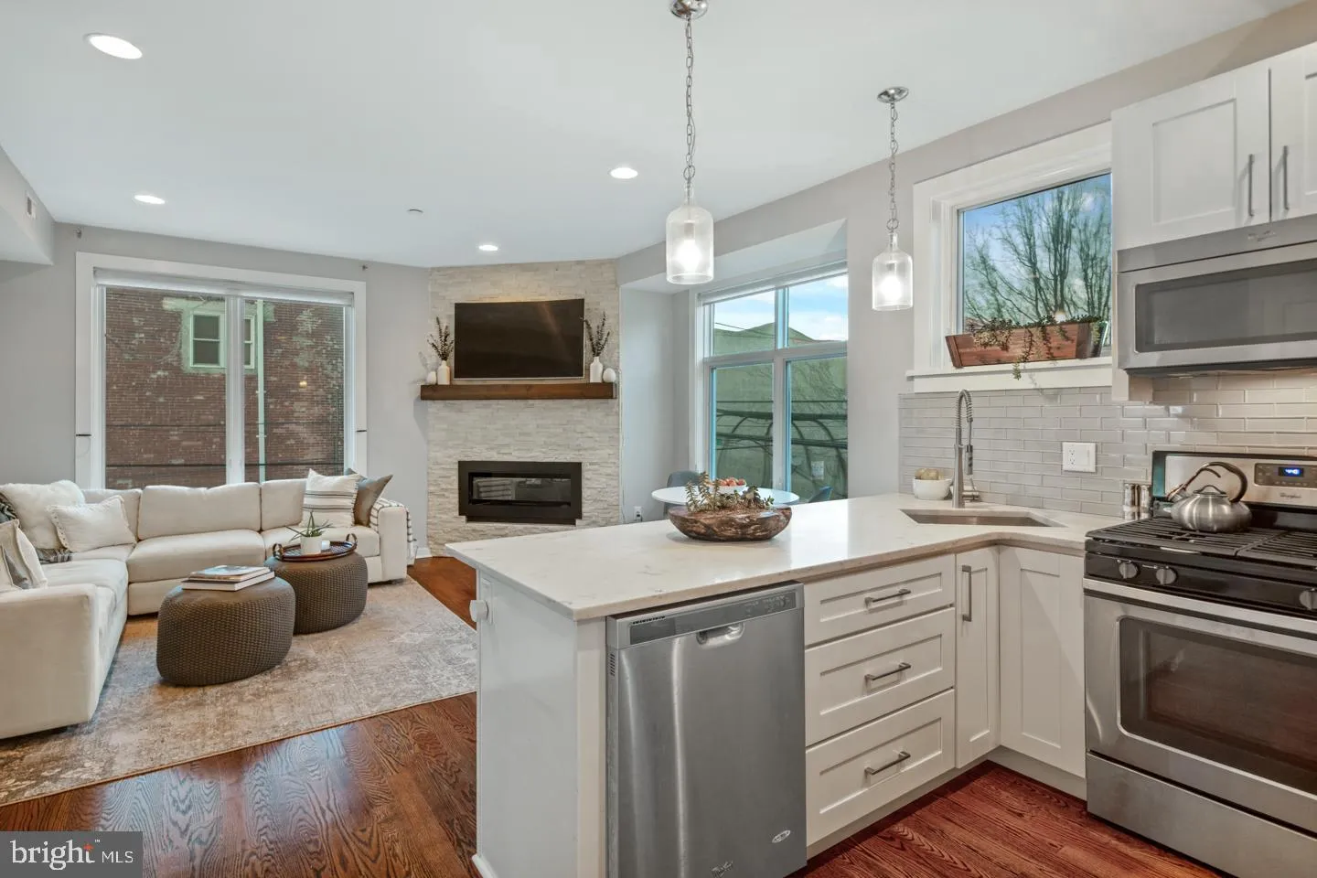 Philadelphia, Pennsylvania 19130, United States, 2 Bedrooms Bedrooms, ,2 BathroomsBathrooms,Residential,Active,89045