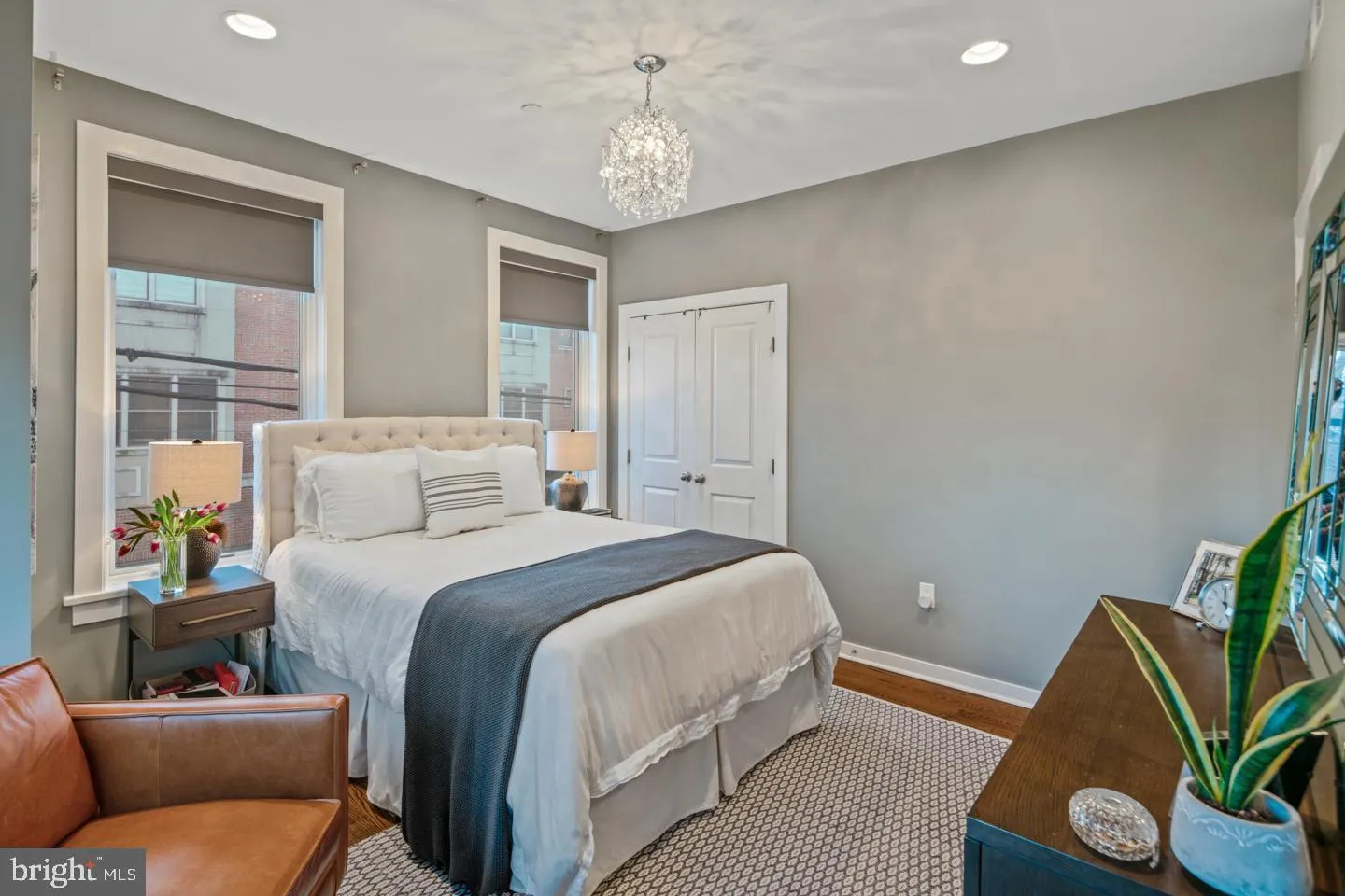 Philadelphia, Pennsylvania 19130, United States, 2 Bedrooms Bedrooms, ,2 BathroomsBathrooms,Residential,Active,89045