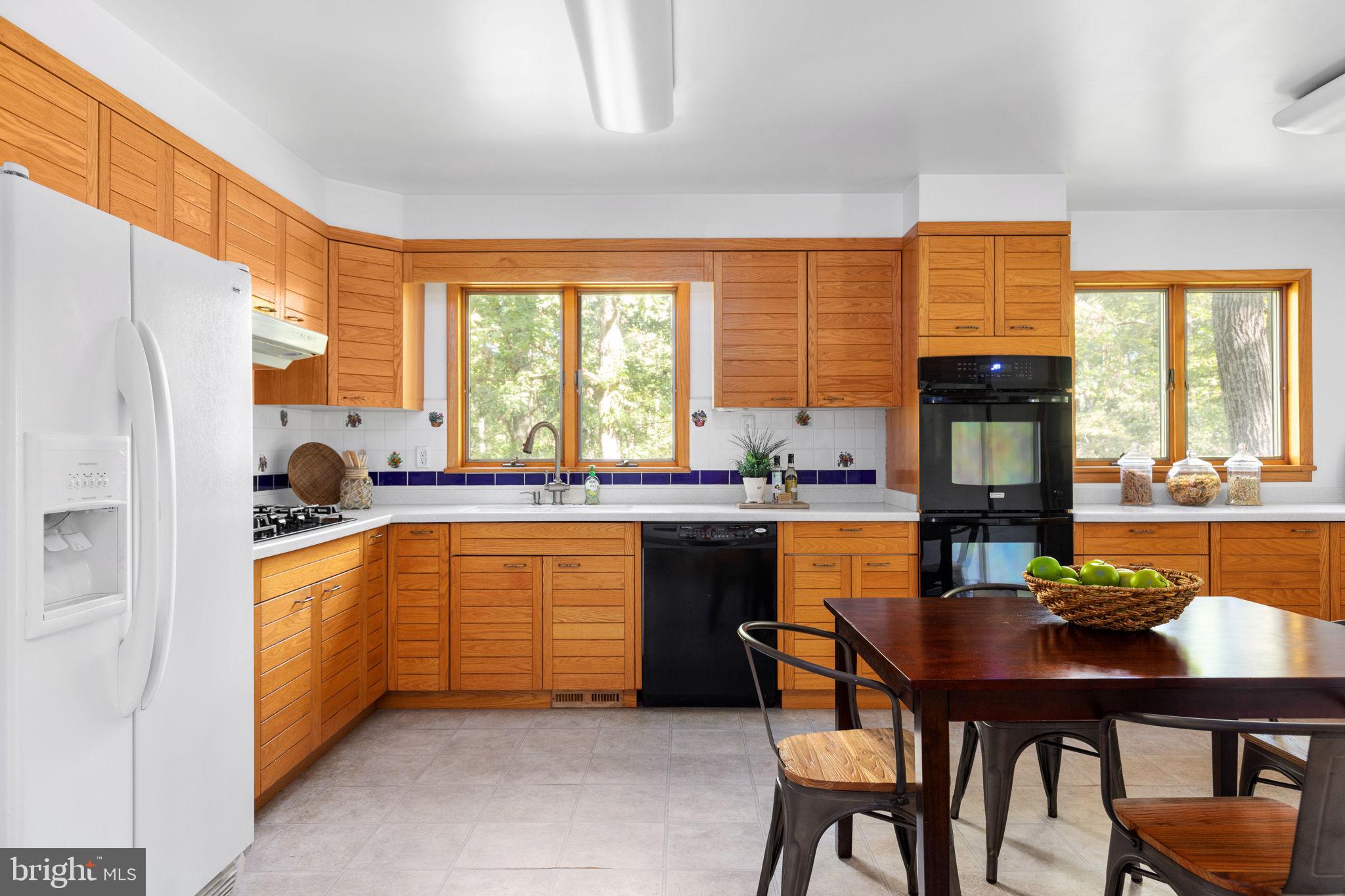 HUNTING HILL FARMS - Residential