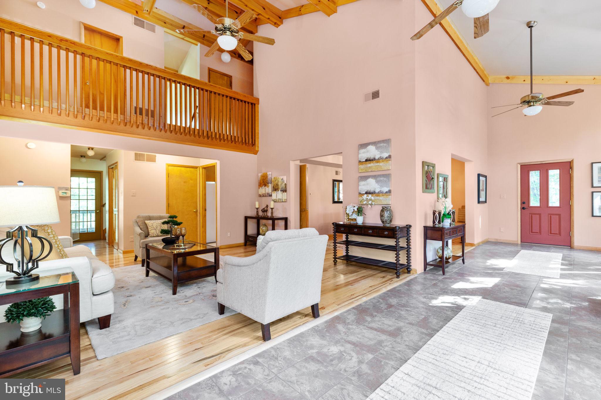 HUNTING HILL FARMS - Residential