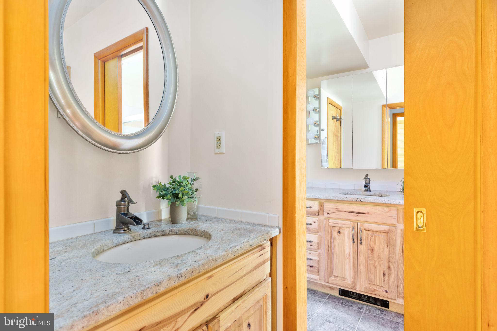 HUNTING HILL FARMS - Residential