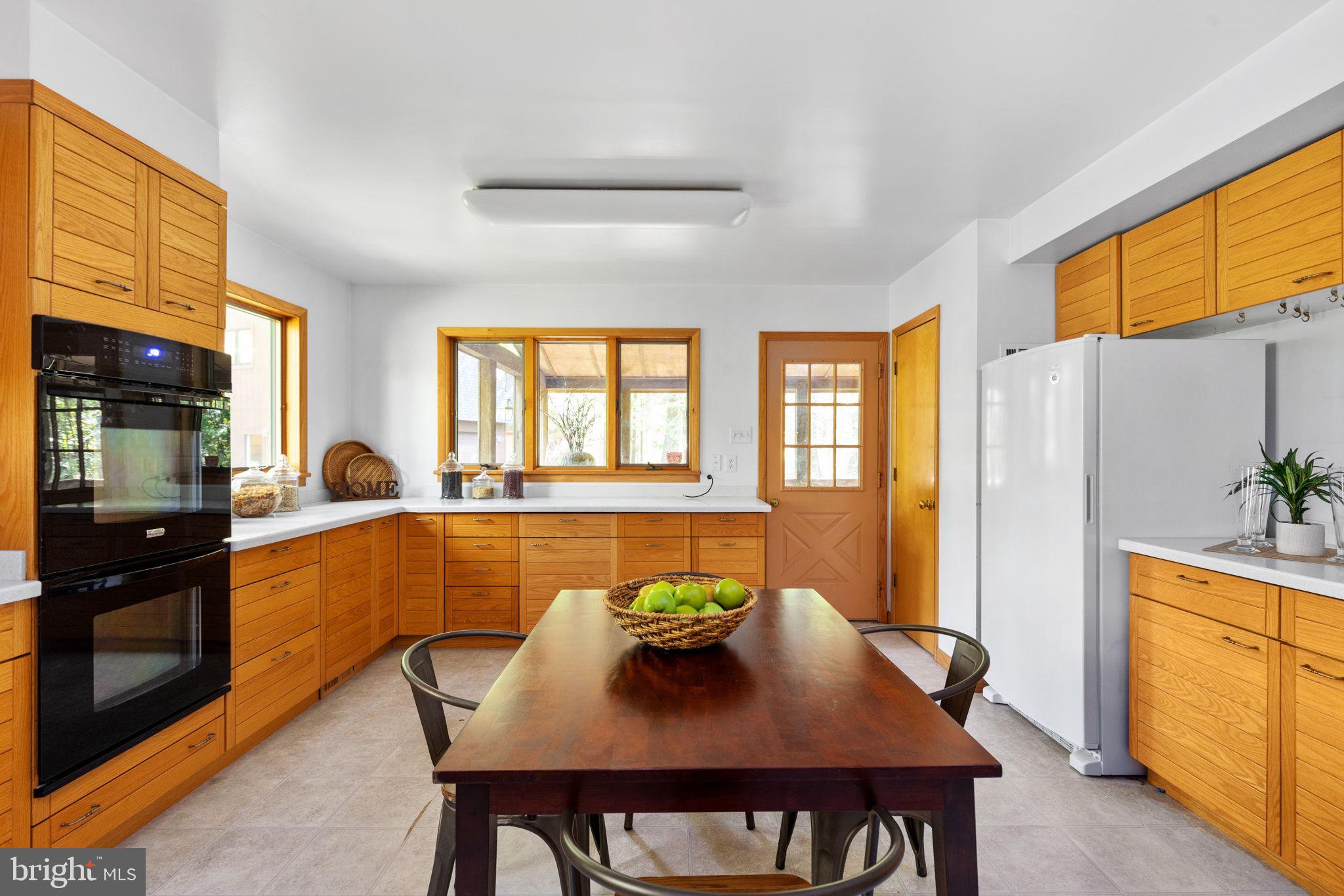 HUNTING HILL FARMS - Residential