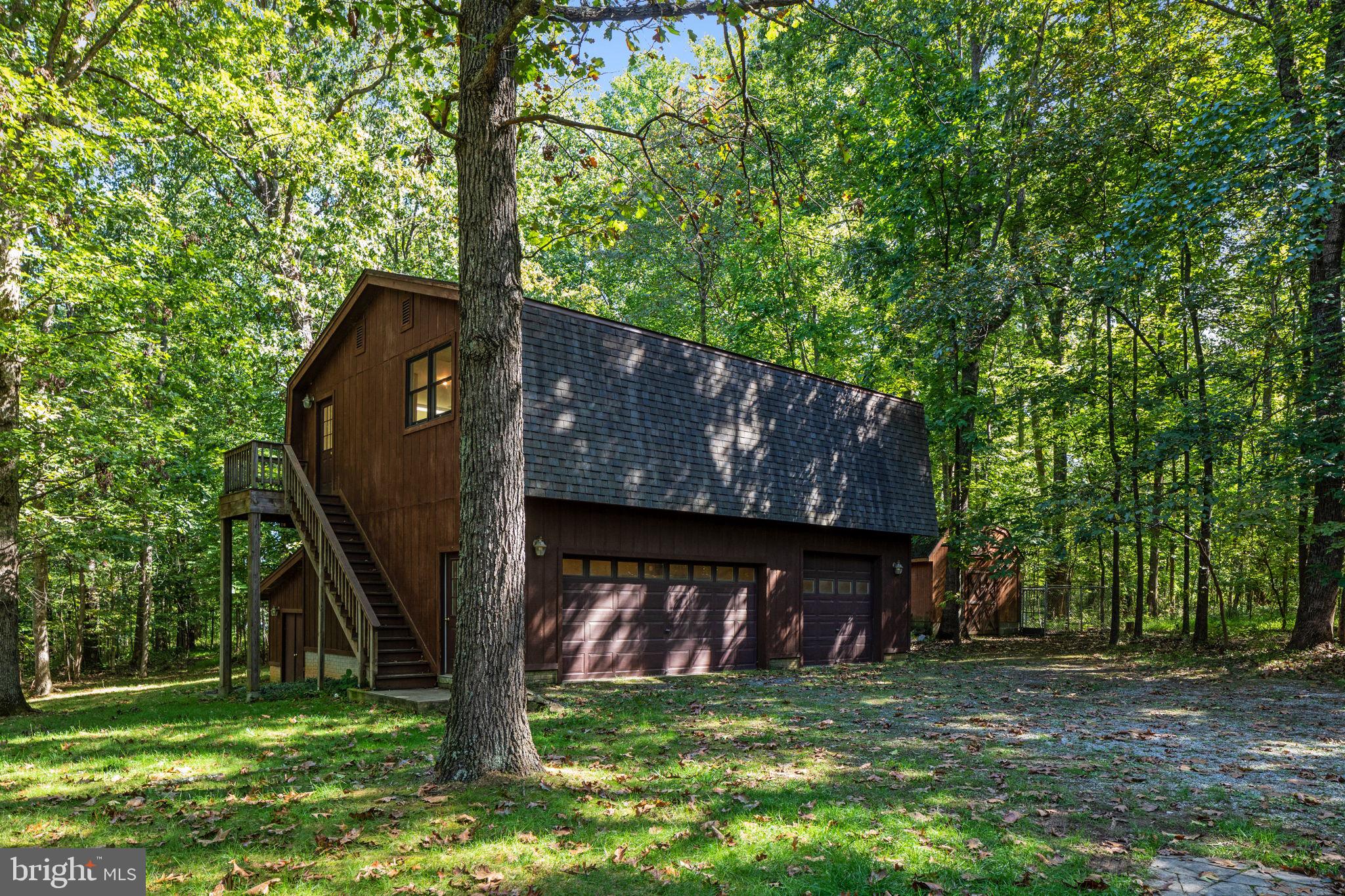 HUNTING HILL FARMS - Residential