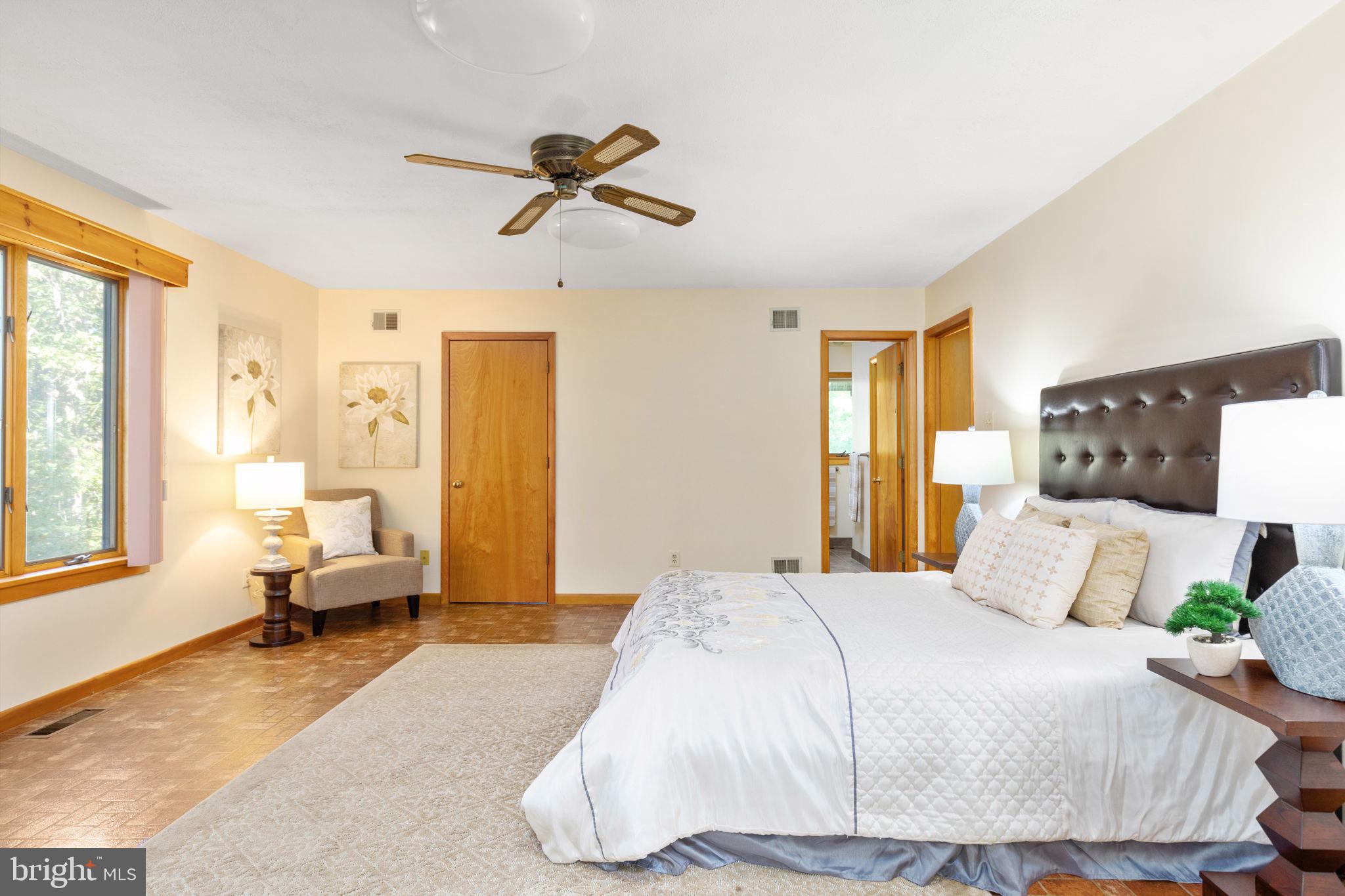 HUNTING HILL FARMS - Residential