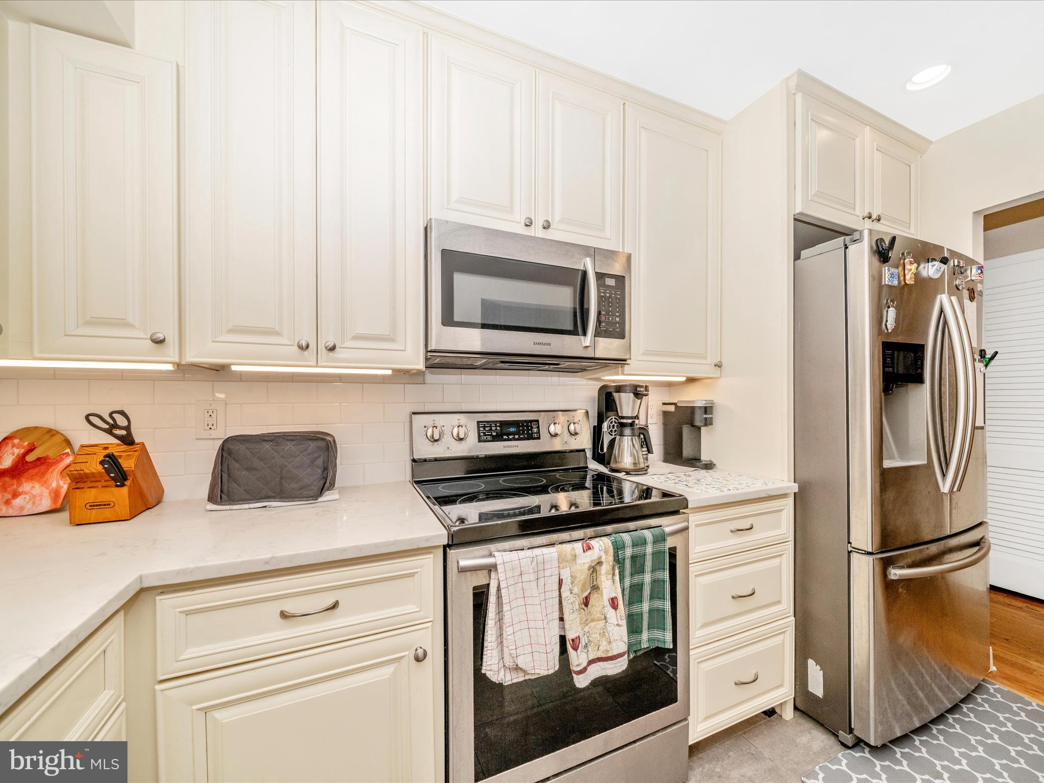 REGENT SQUARE - Residential