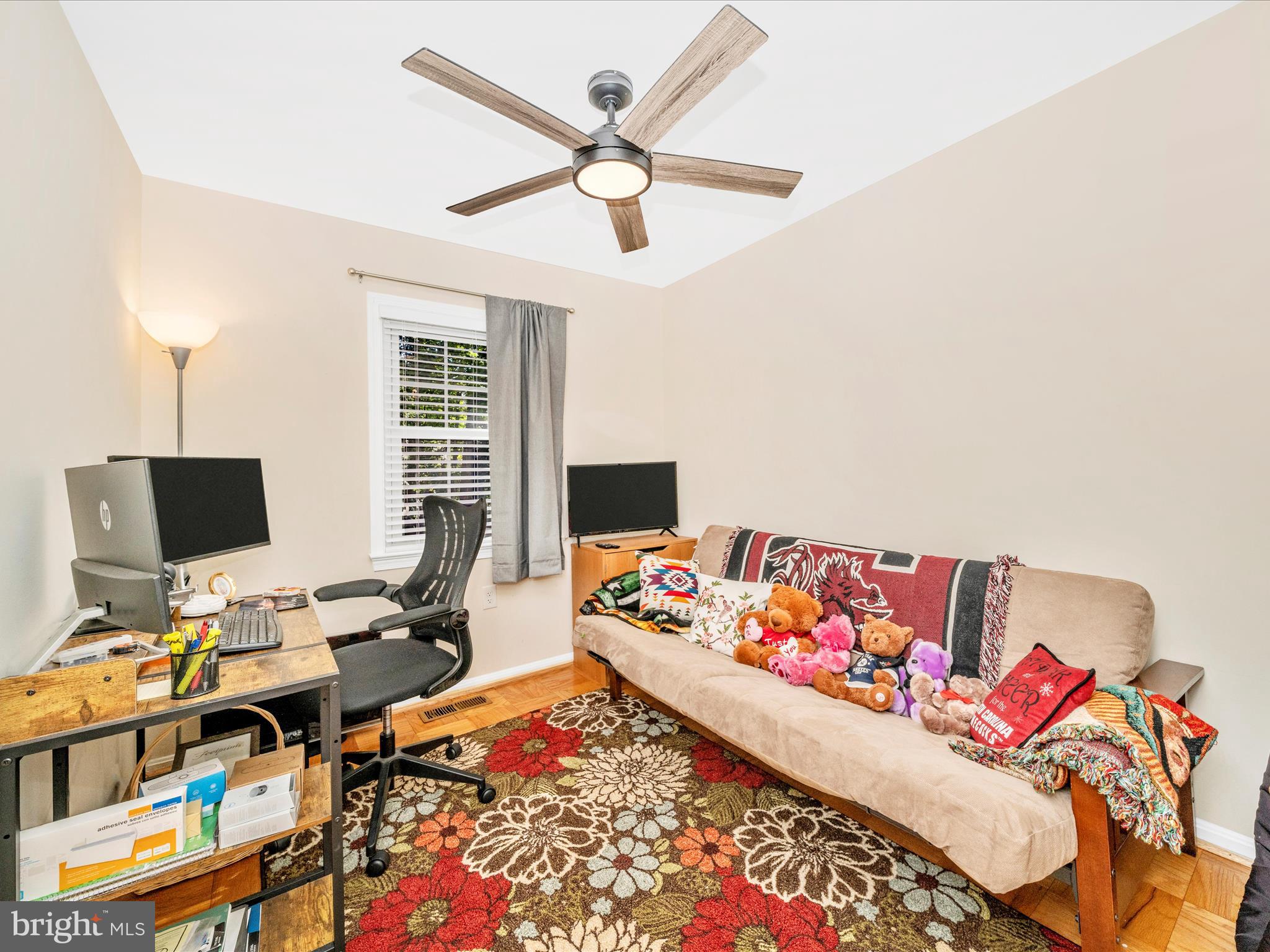 REGENT SQUARE - Residential