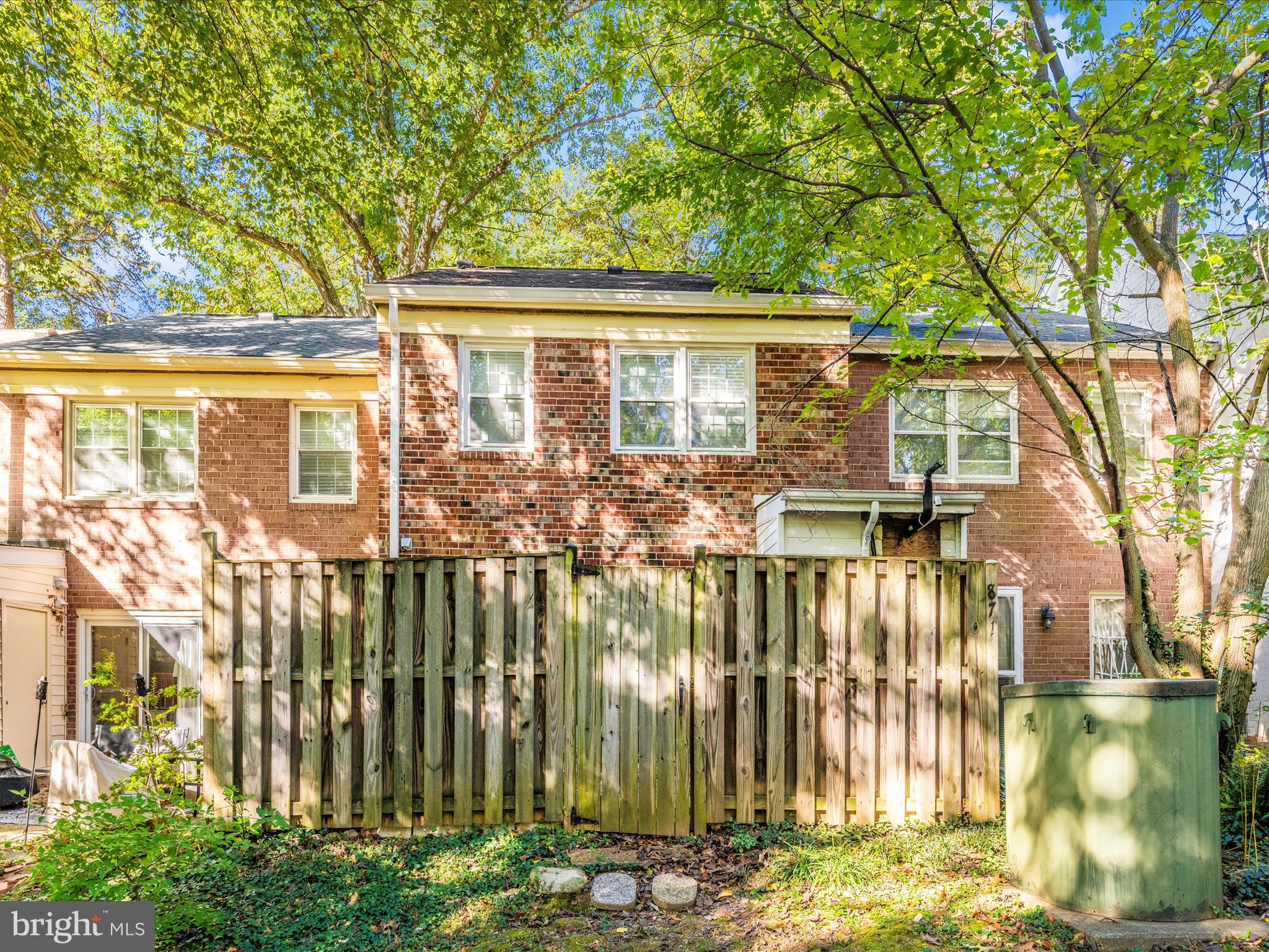 REGENT SQUARE - Residential