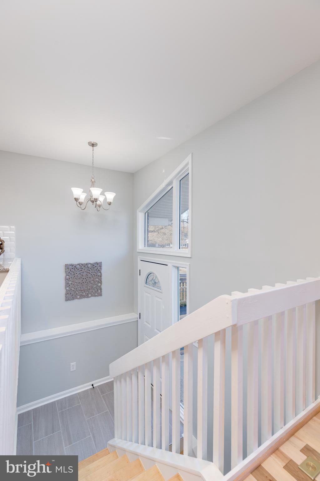 WOODLAND BEACH - Residential