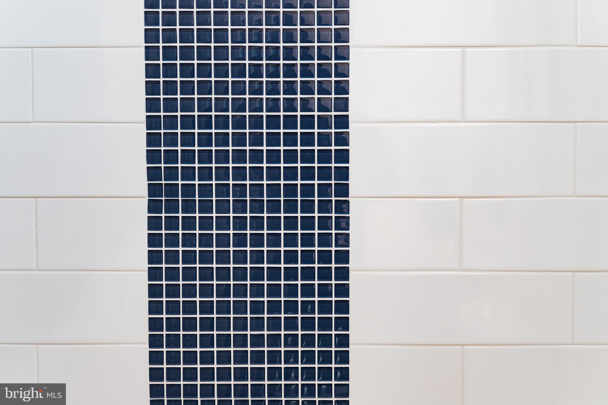 WOODLAND BEACH - Residential