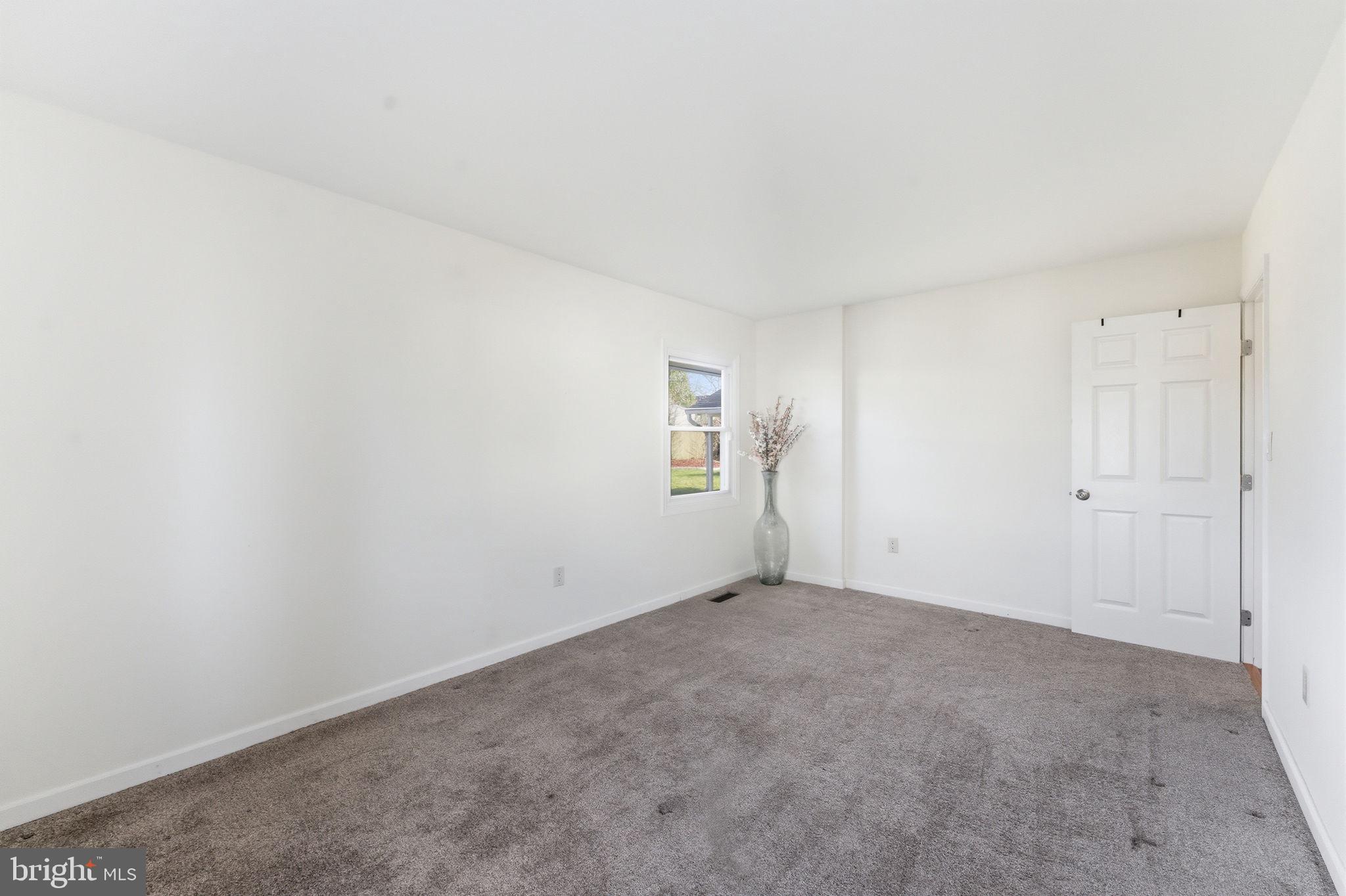 SOMERSET AT BELAIR - Residential