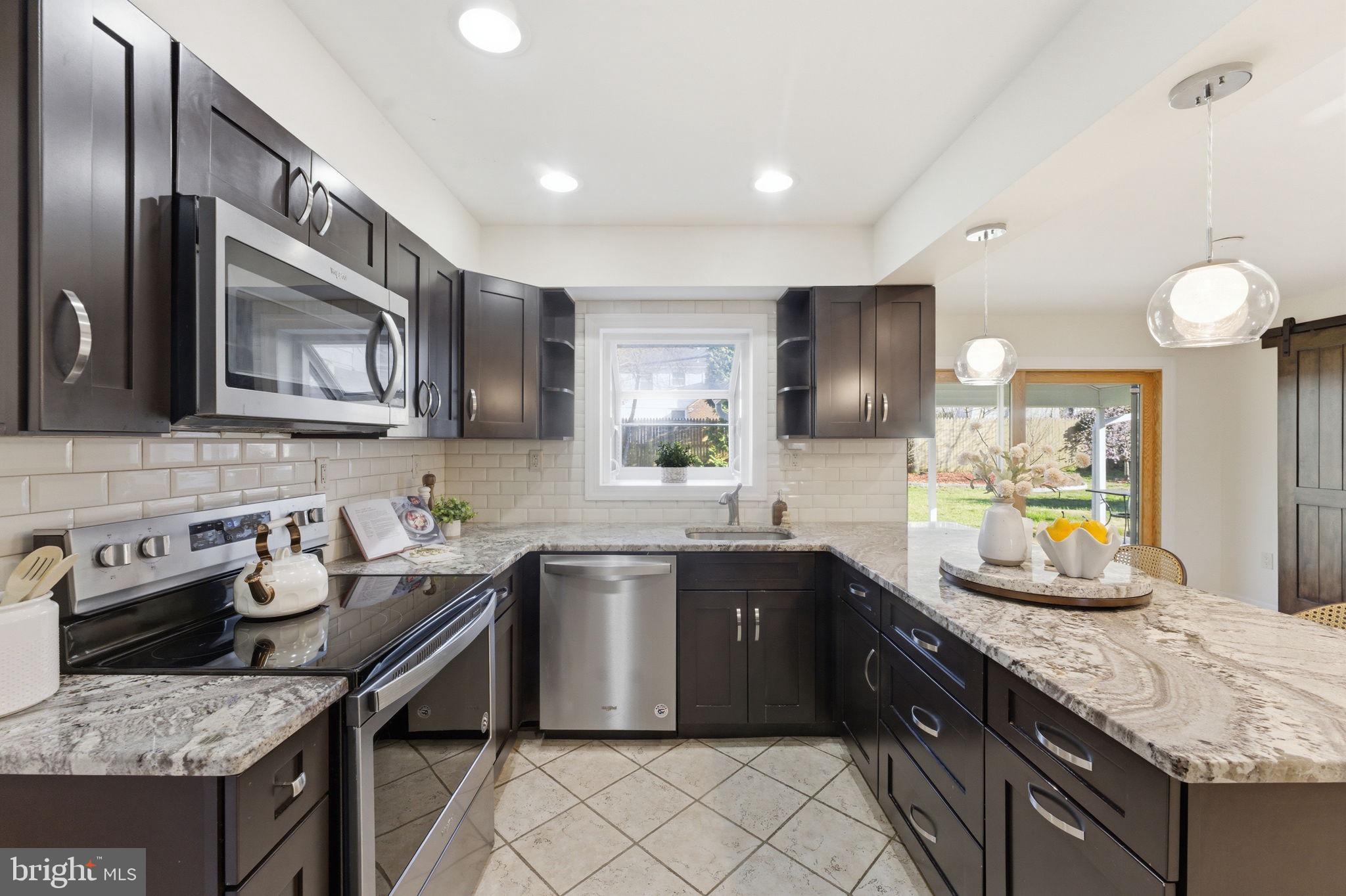 SOMERSET AT BELAIR - Residential