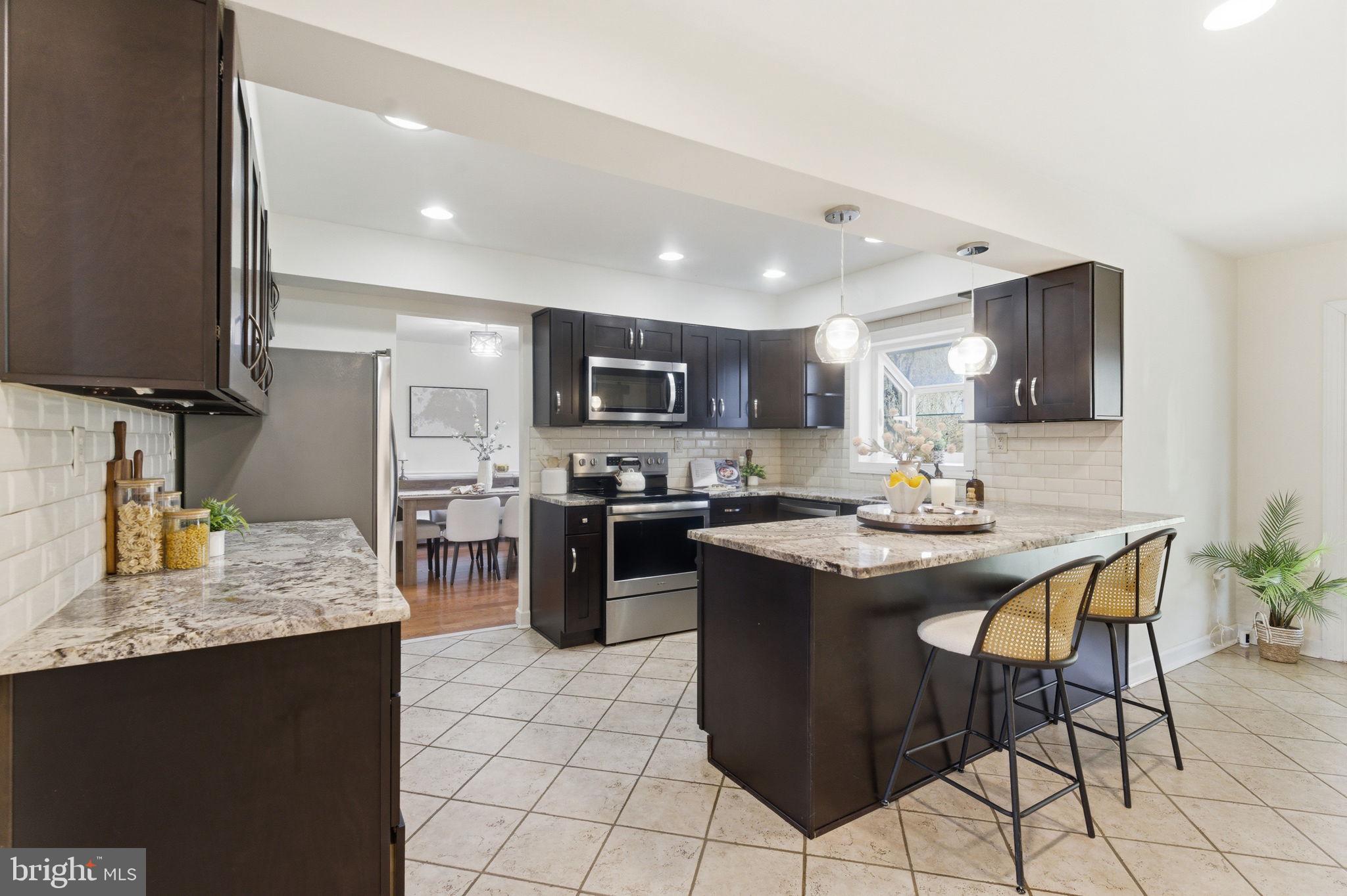 SOMERSET AT BELAIR - Residential