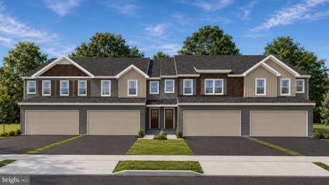 Townhouse For Sale - 381 Florida Avenue<br/> York County, ETTERS, PA 17319