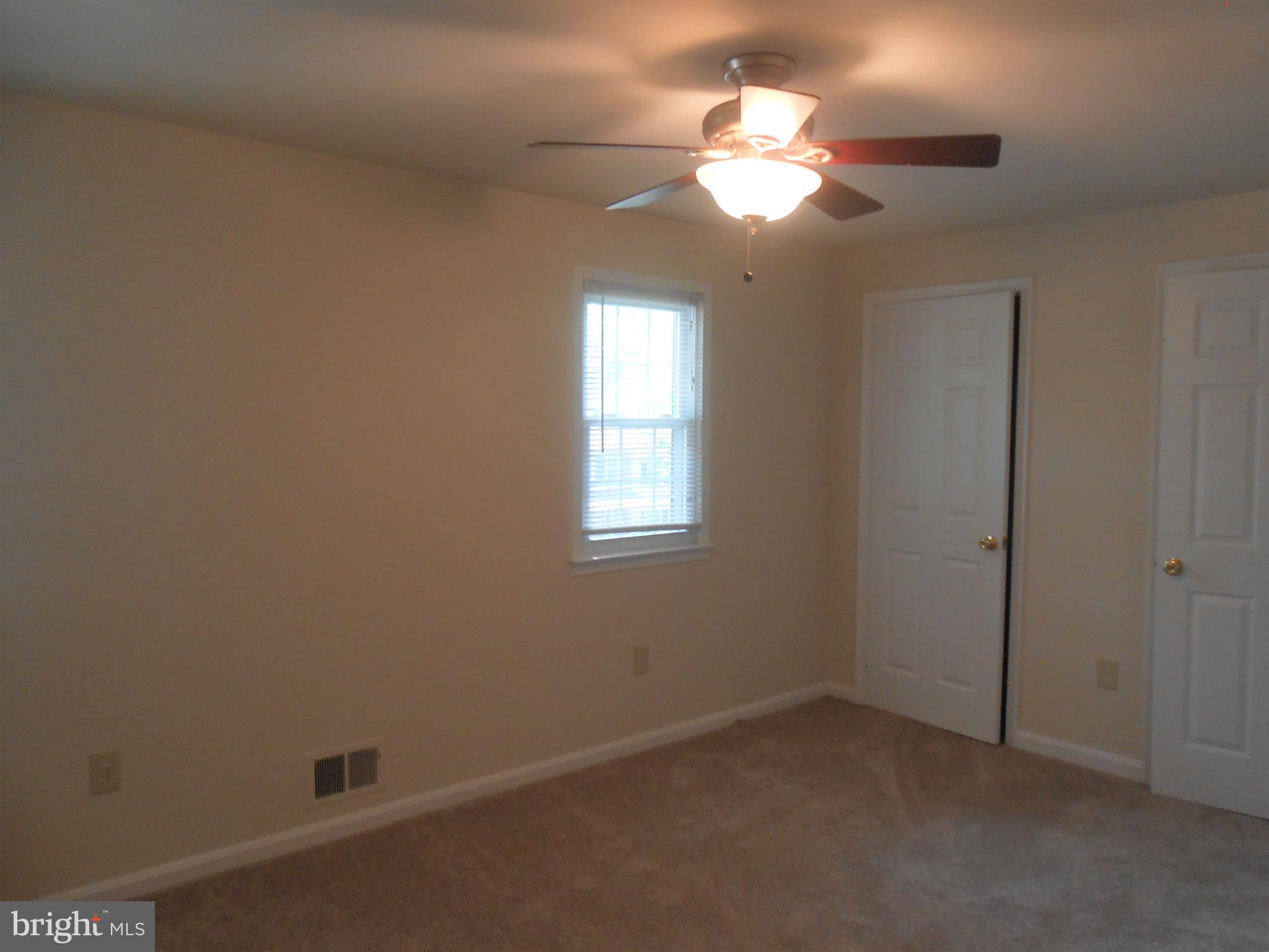 GREENWICH HILL - Residential Lease