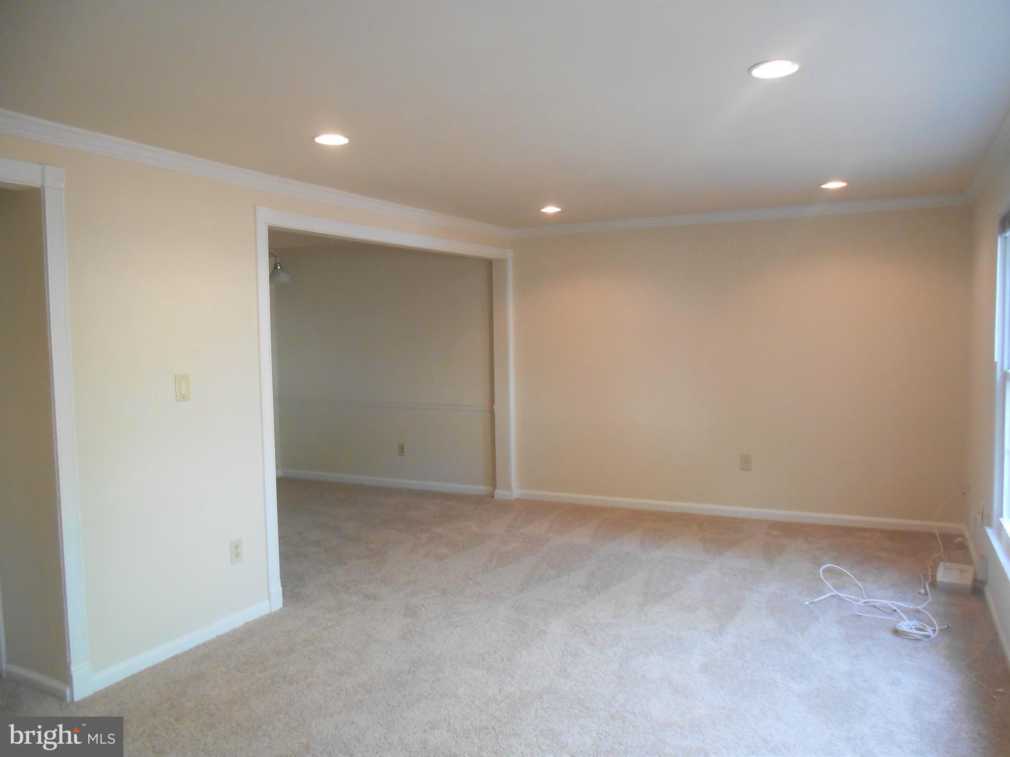 GREENWICH HILL - Residential Lease