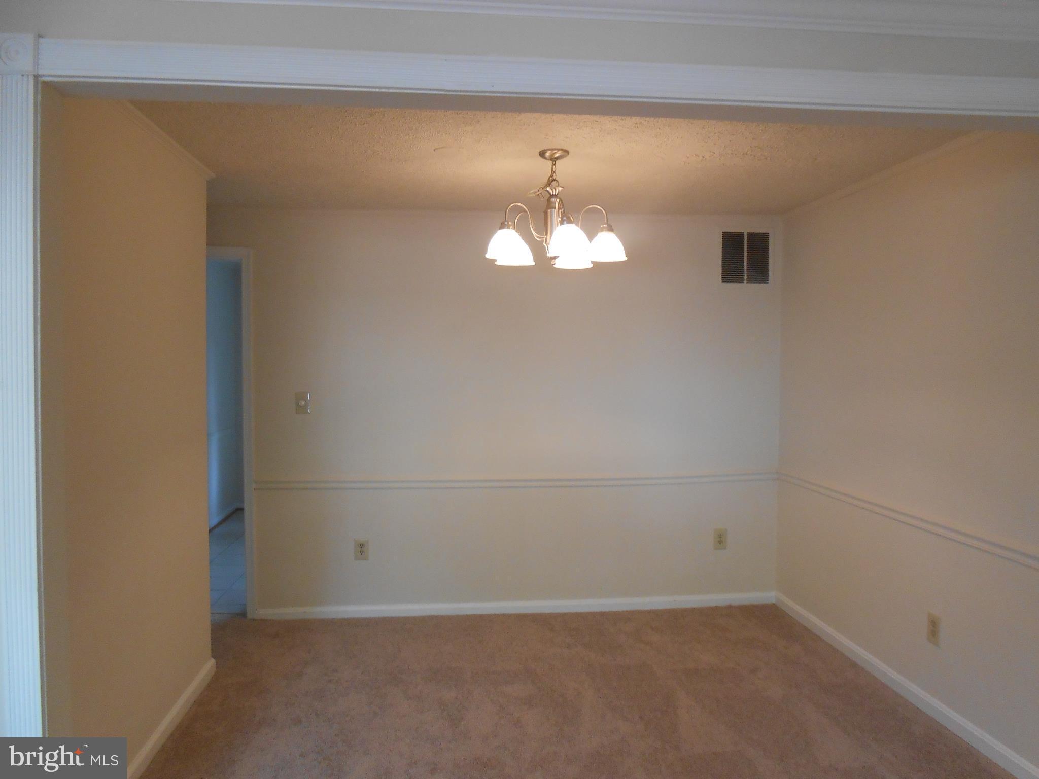 GREENWICH HILL - Residential Lease