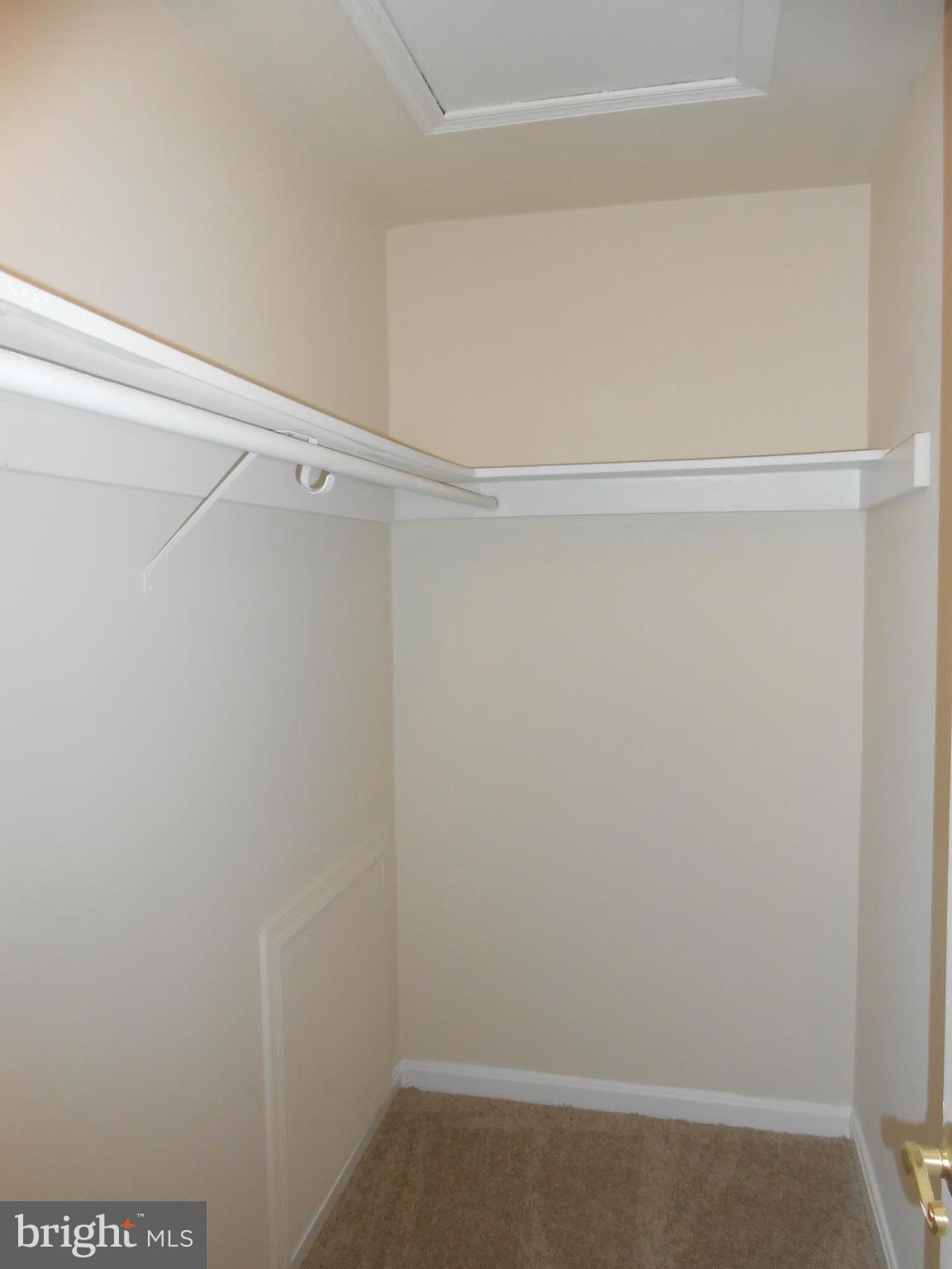 GREENWICH HILL - Residential Lease