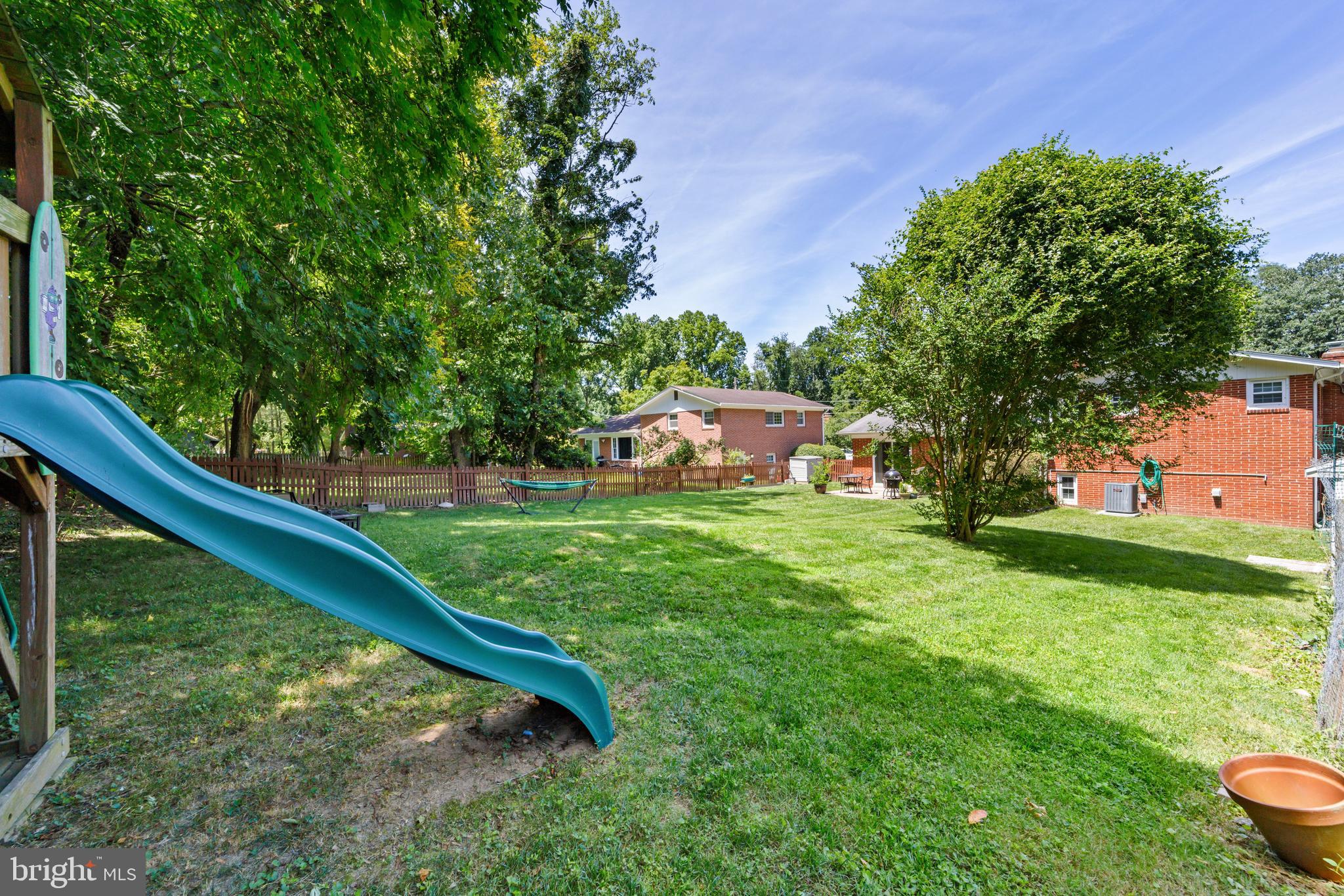 HILLANDALE HEIGHTS - Residential