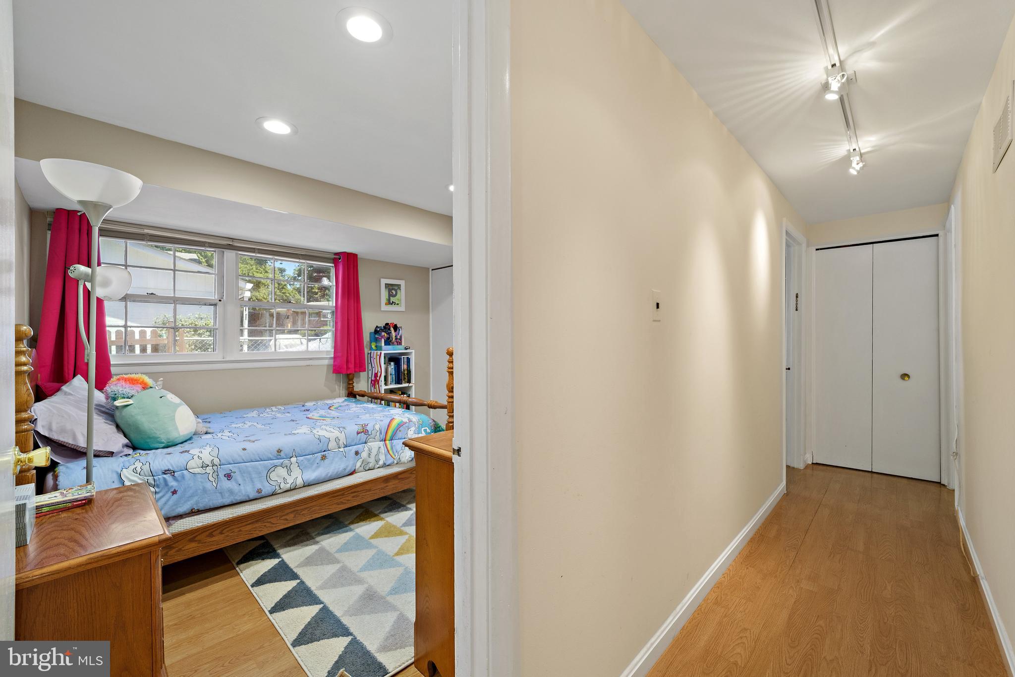 HILLANDALE HEIGHTS - Residential