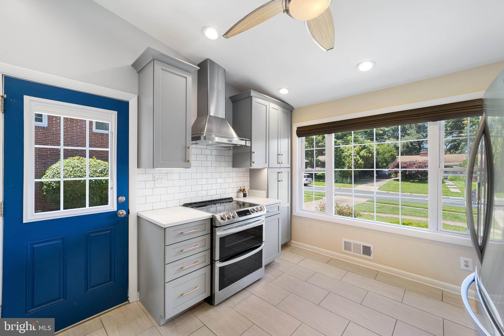 HILLANDALE HEIGHTS - Residential