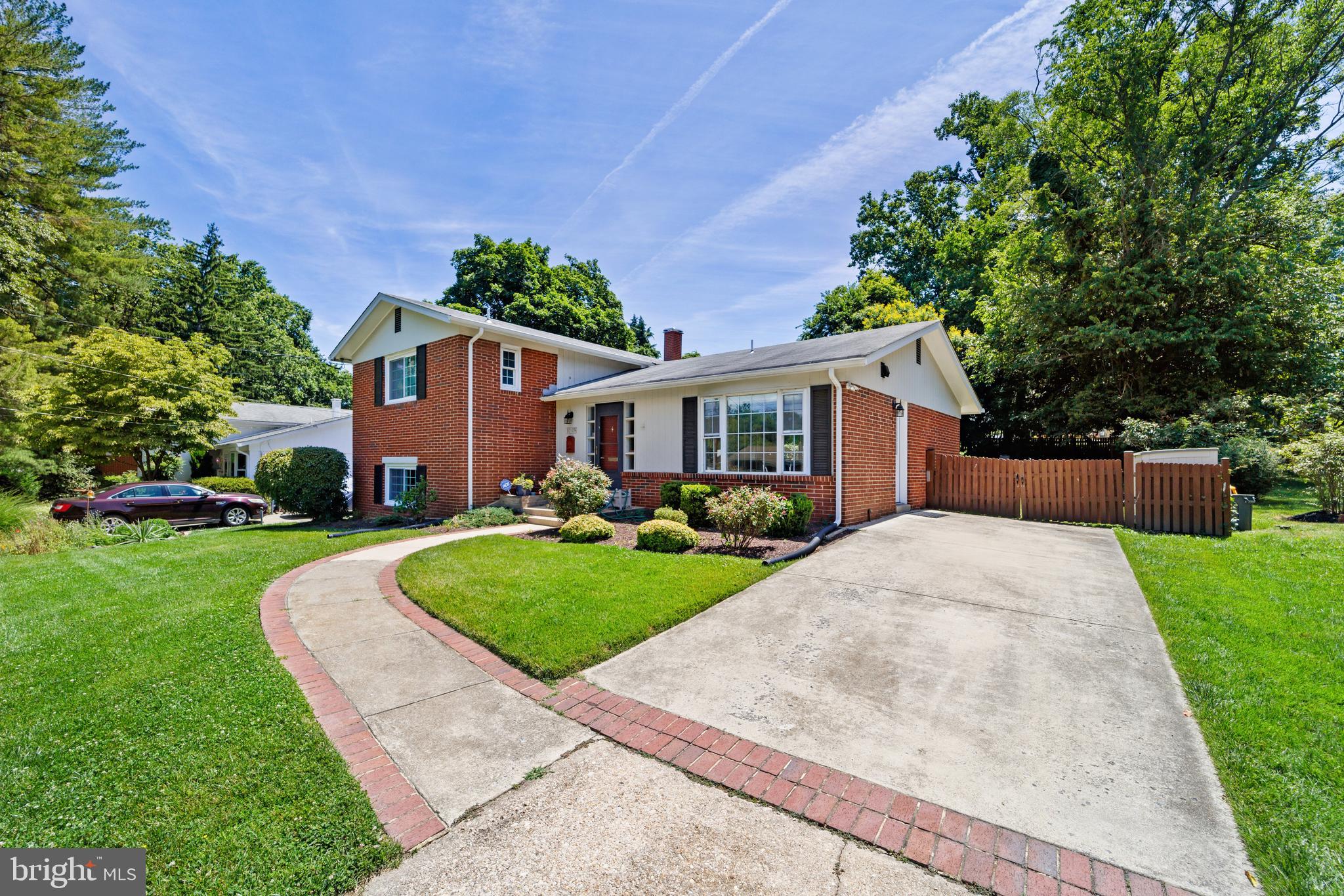HILLANDALE HEIGHTS - Residential