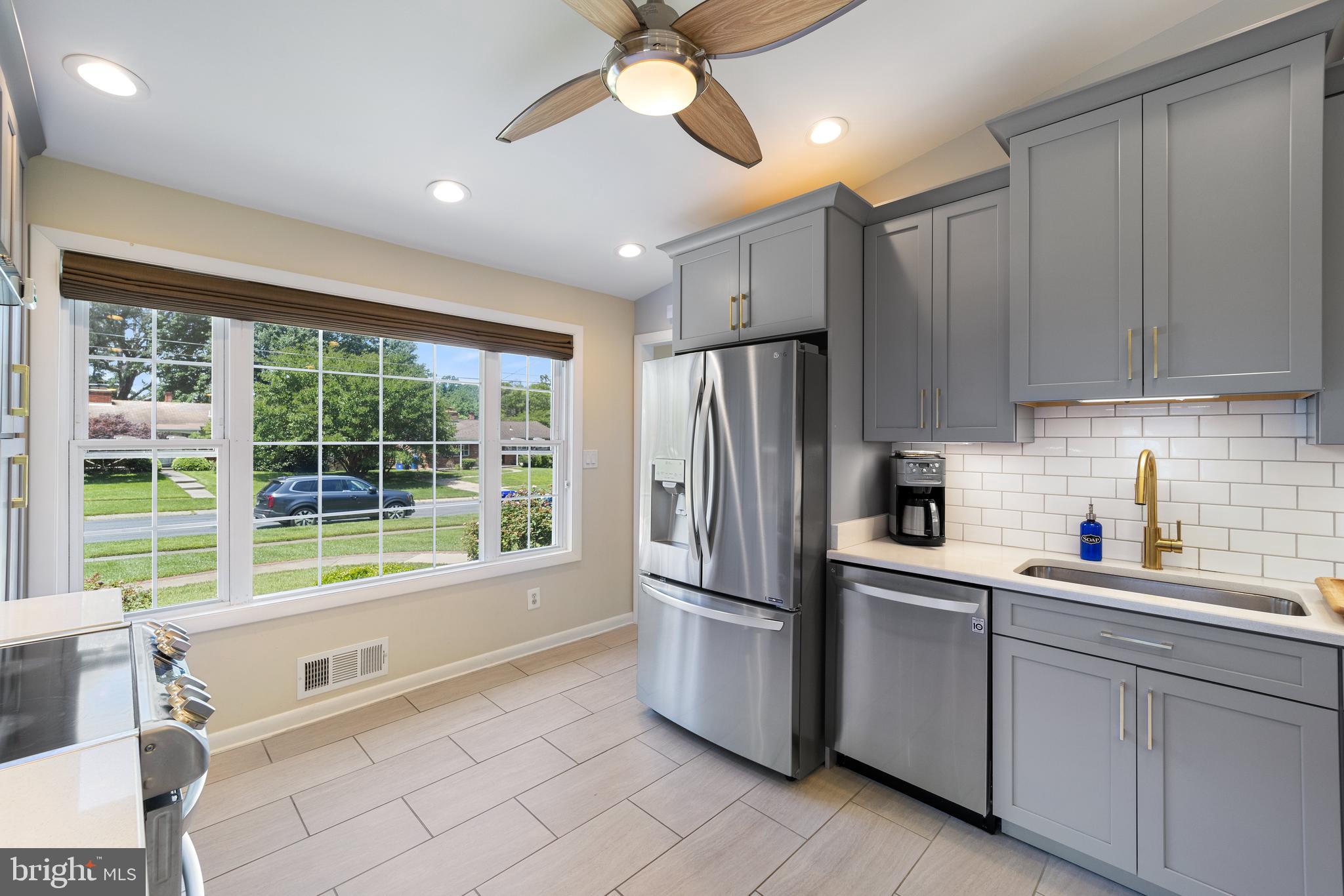 HILLANDALE HEIGHTS - Residential