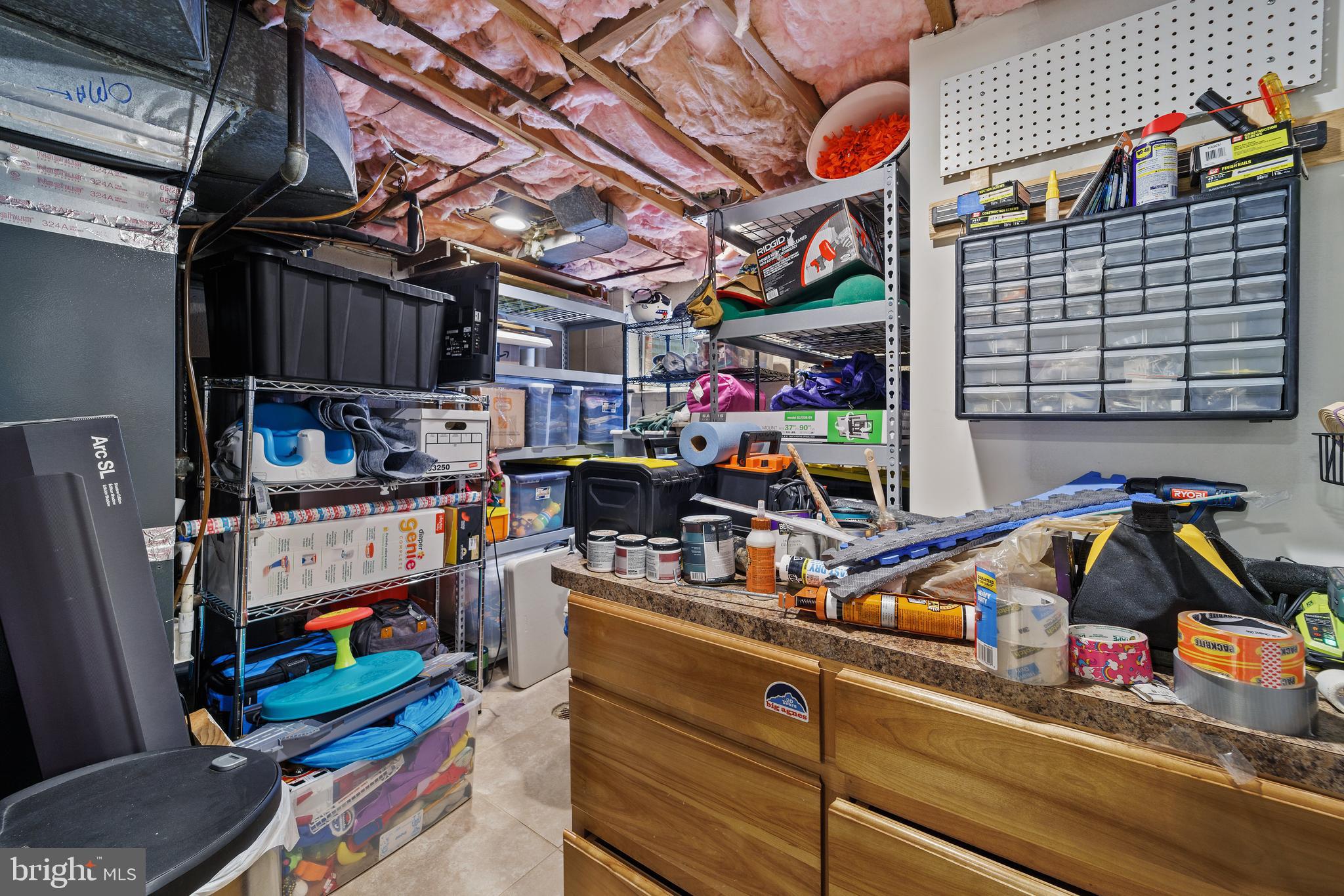 HILLANDALE HEIGHTS - Residential