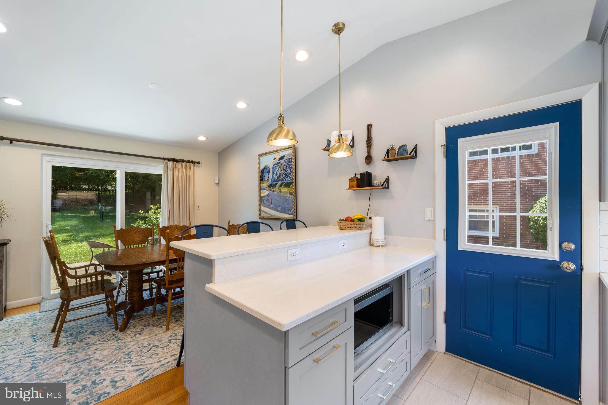 HILLANDALE HEIGHTS - Residential