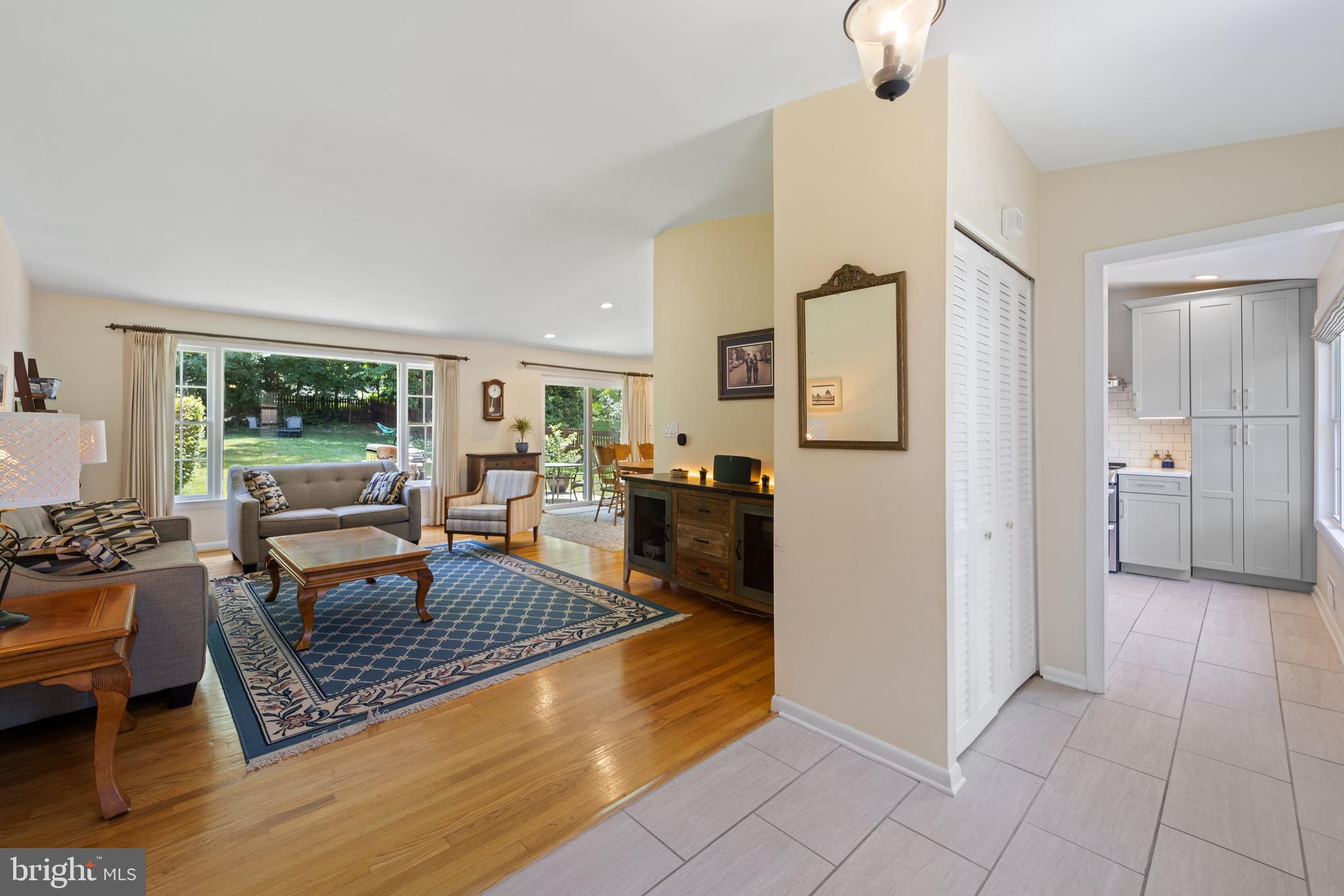 HILLANDALE HEIGHTS - Residential