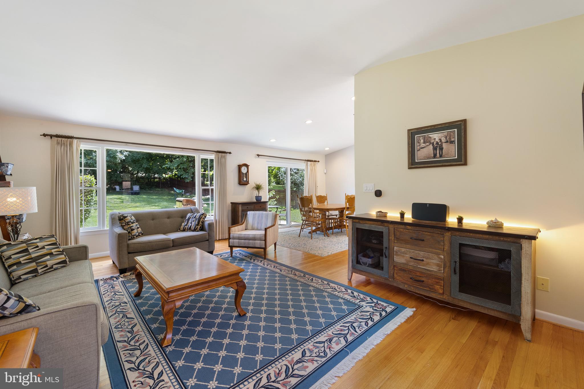 HILLANDALE HEIGHTS - Residential