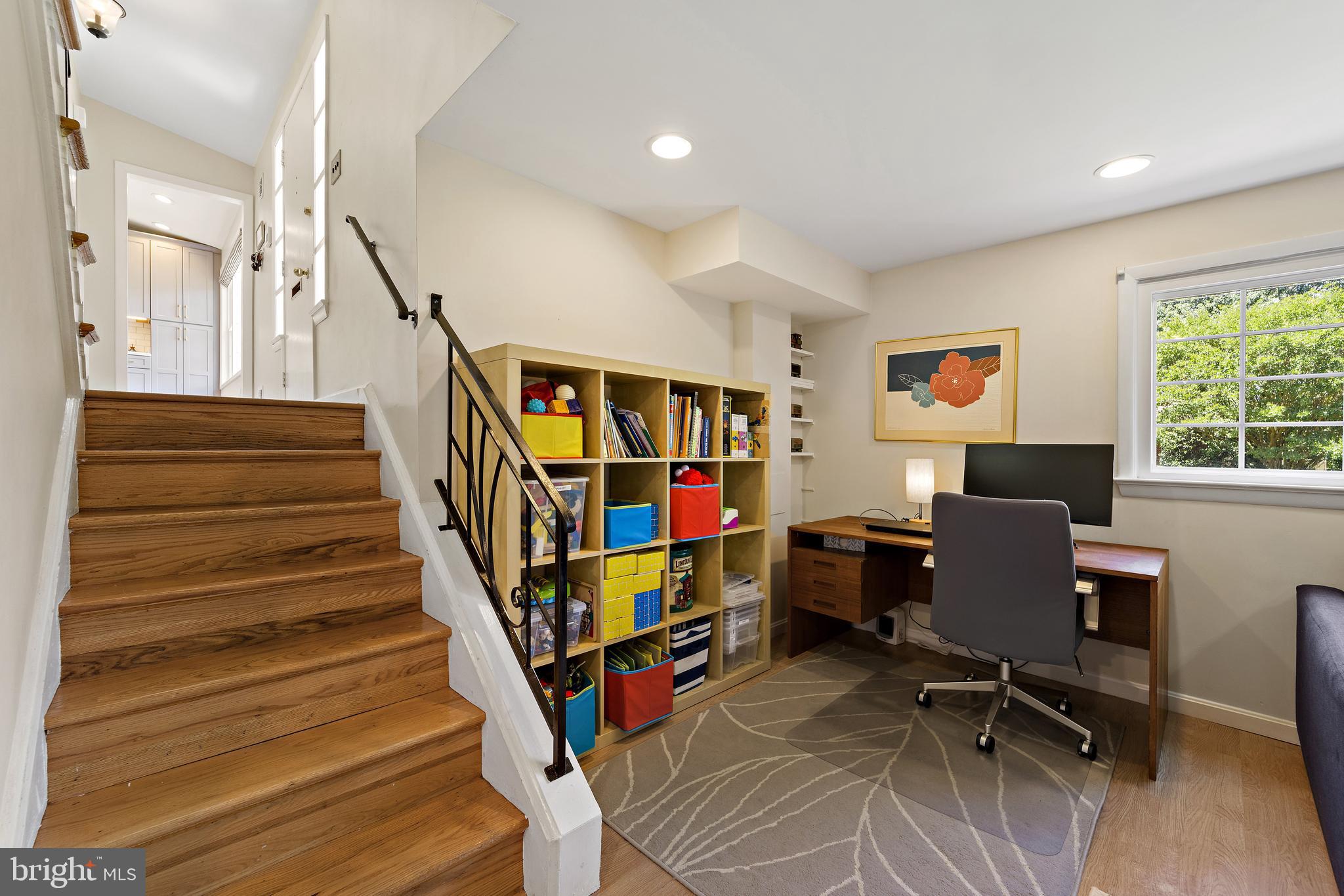 HILLANDALE HEIGHTS - Residential