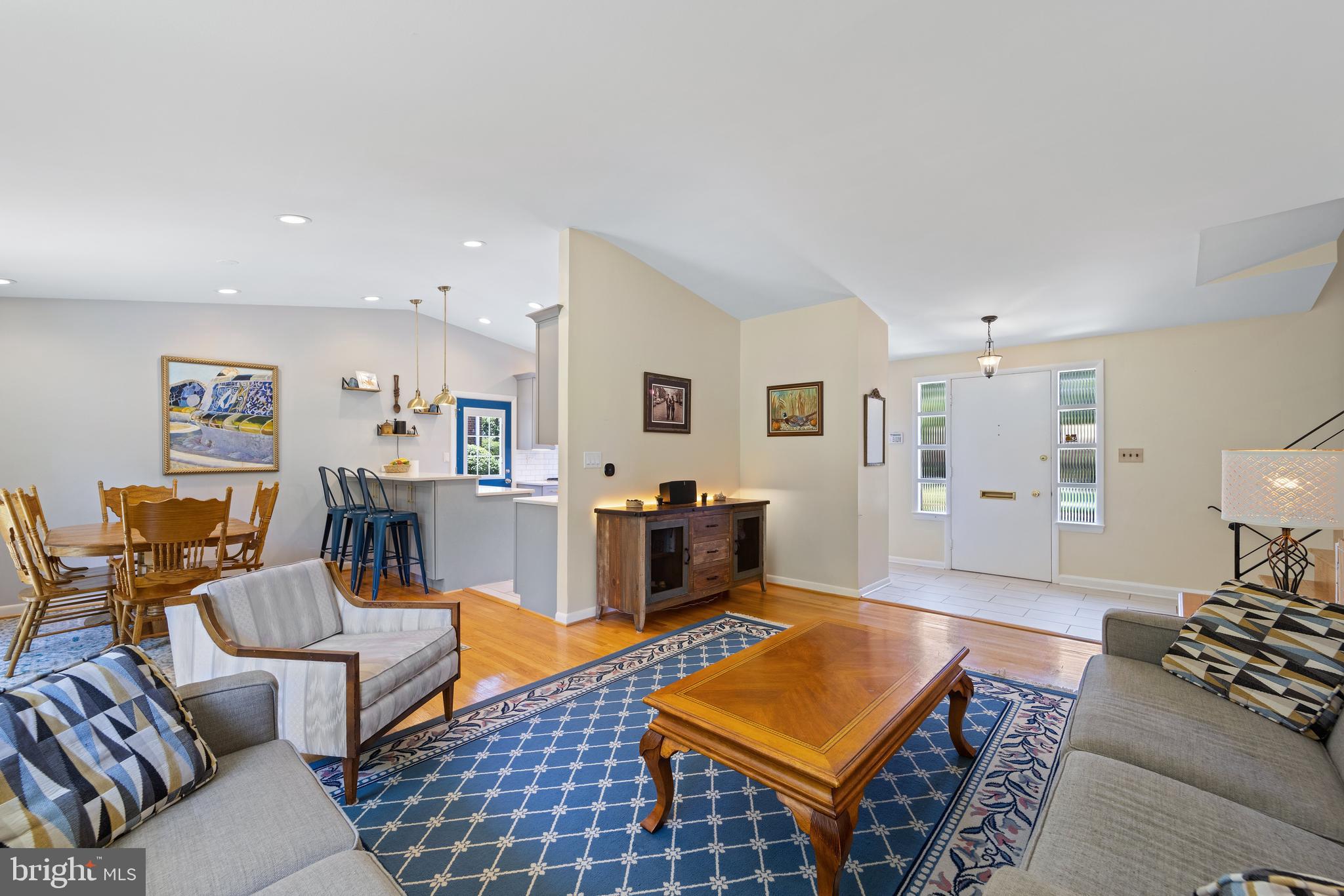 HILLANDALE HEIGHTS - Residential