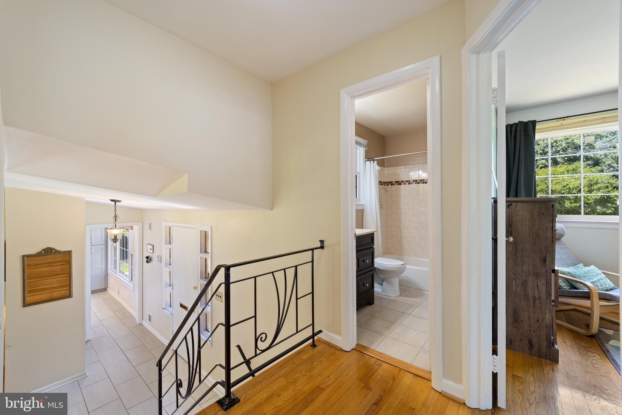 HILLANDALE HEIGHTS - Residential