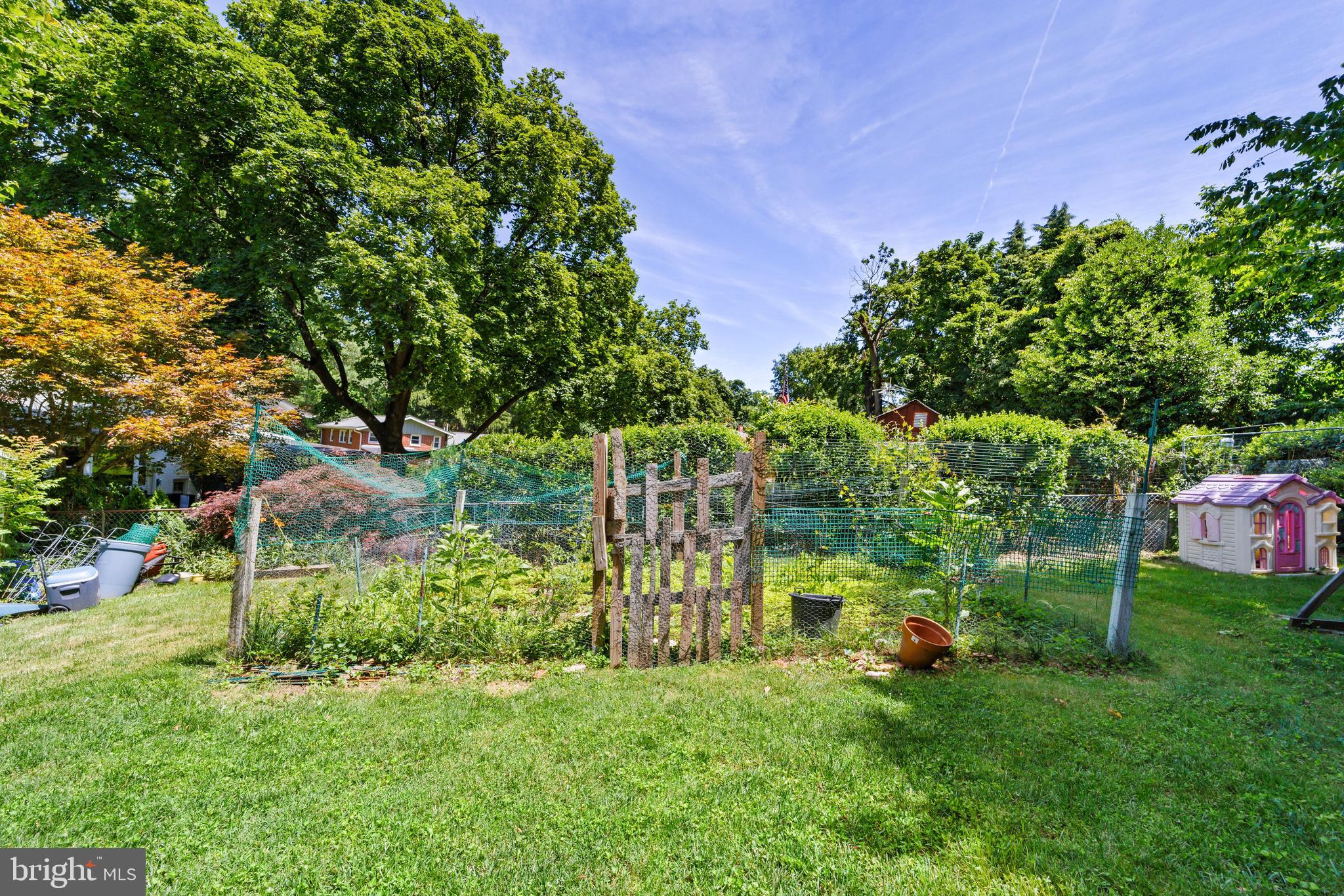 HILLANDALE HEIGHTS - Residential