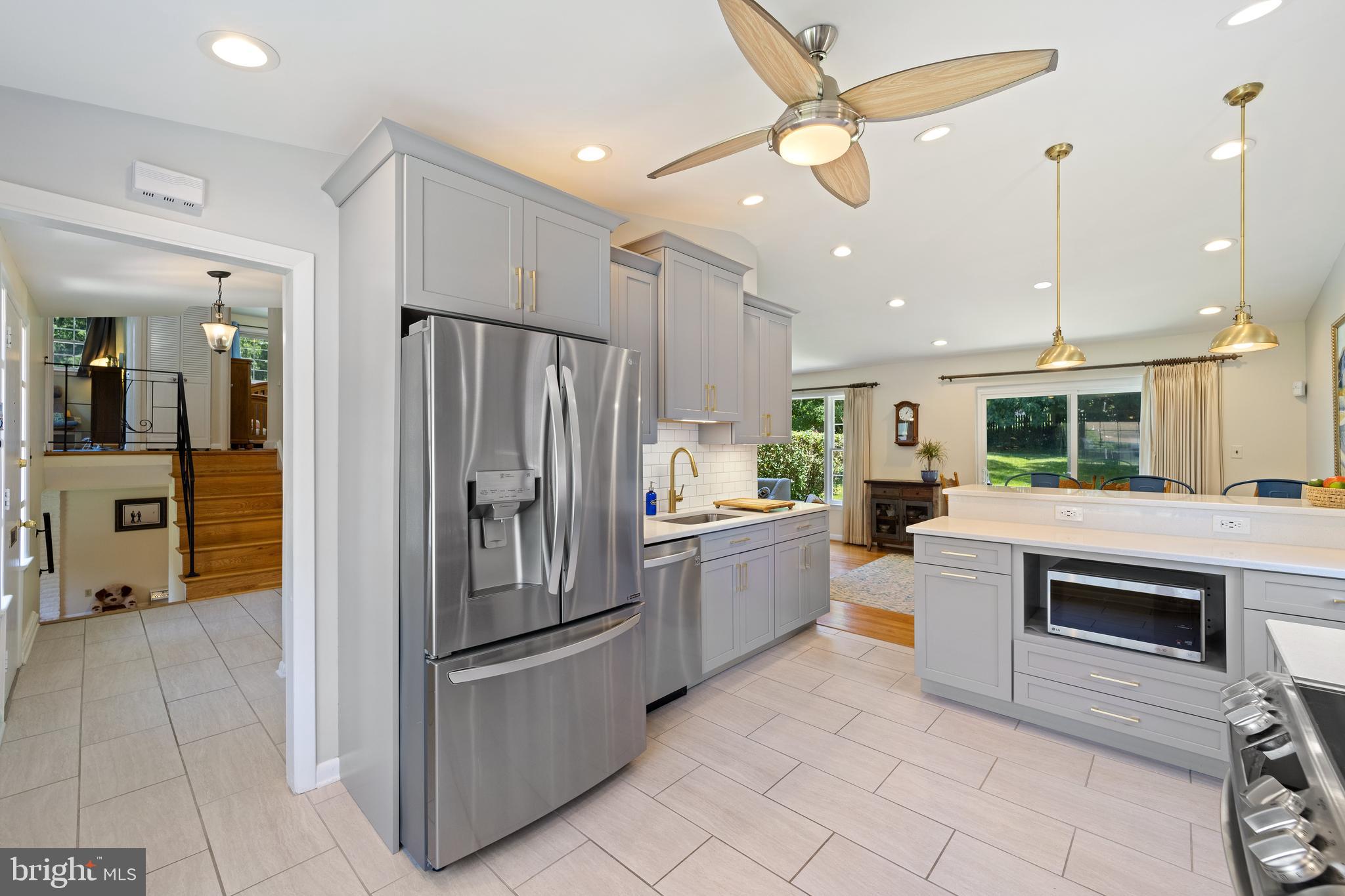 HILLANDALE HEIGHTS - Residential