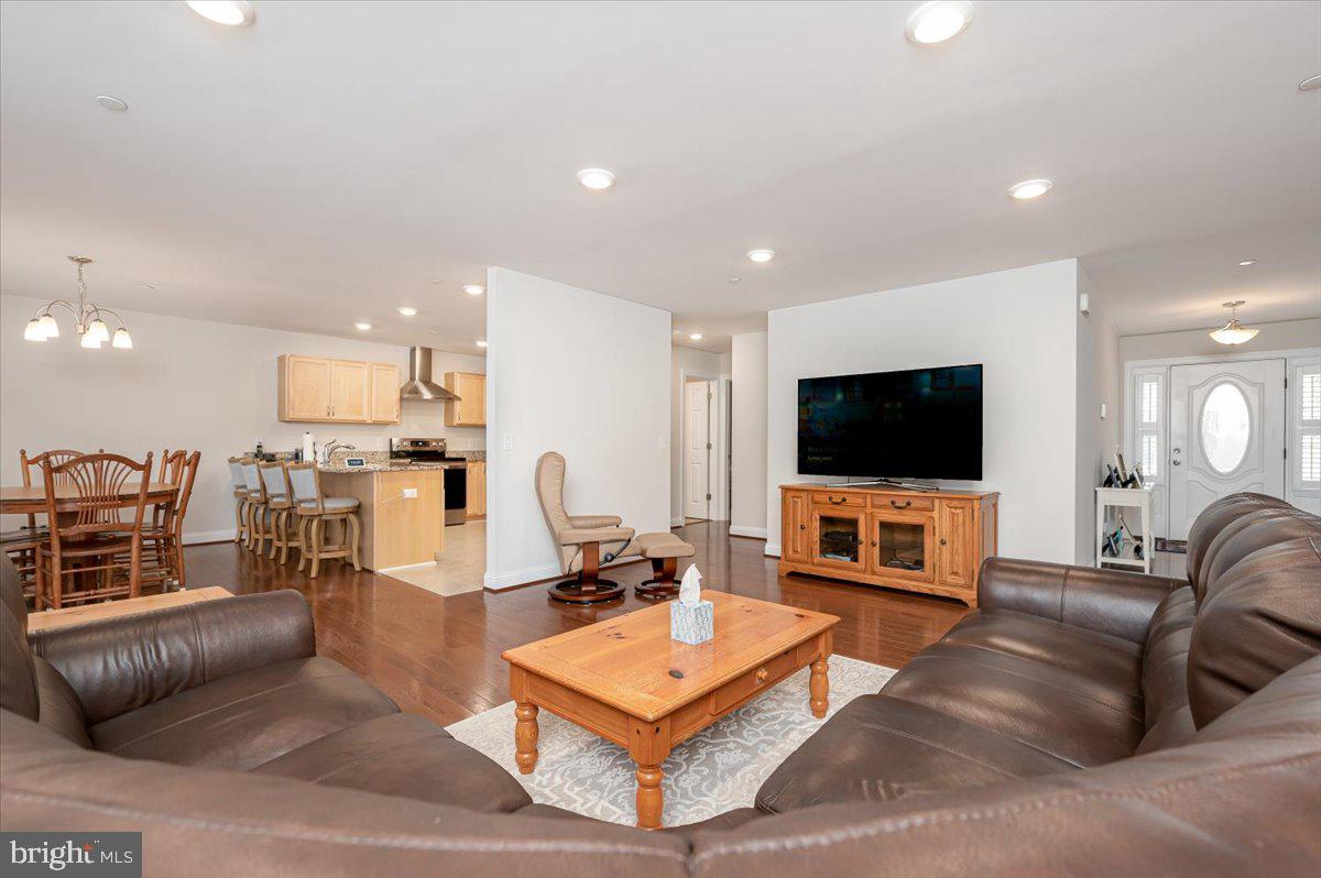 GLEN BURNIE HEIGHTS - Residential