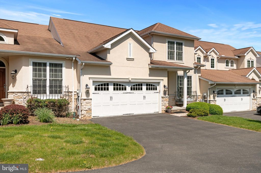 Photo of 2865 MIMOSA LN, LANCASTER, PA 17601 (MLS # PALA2033782)