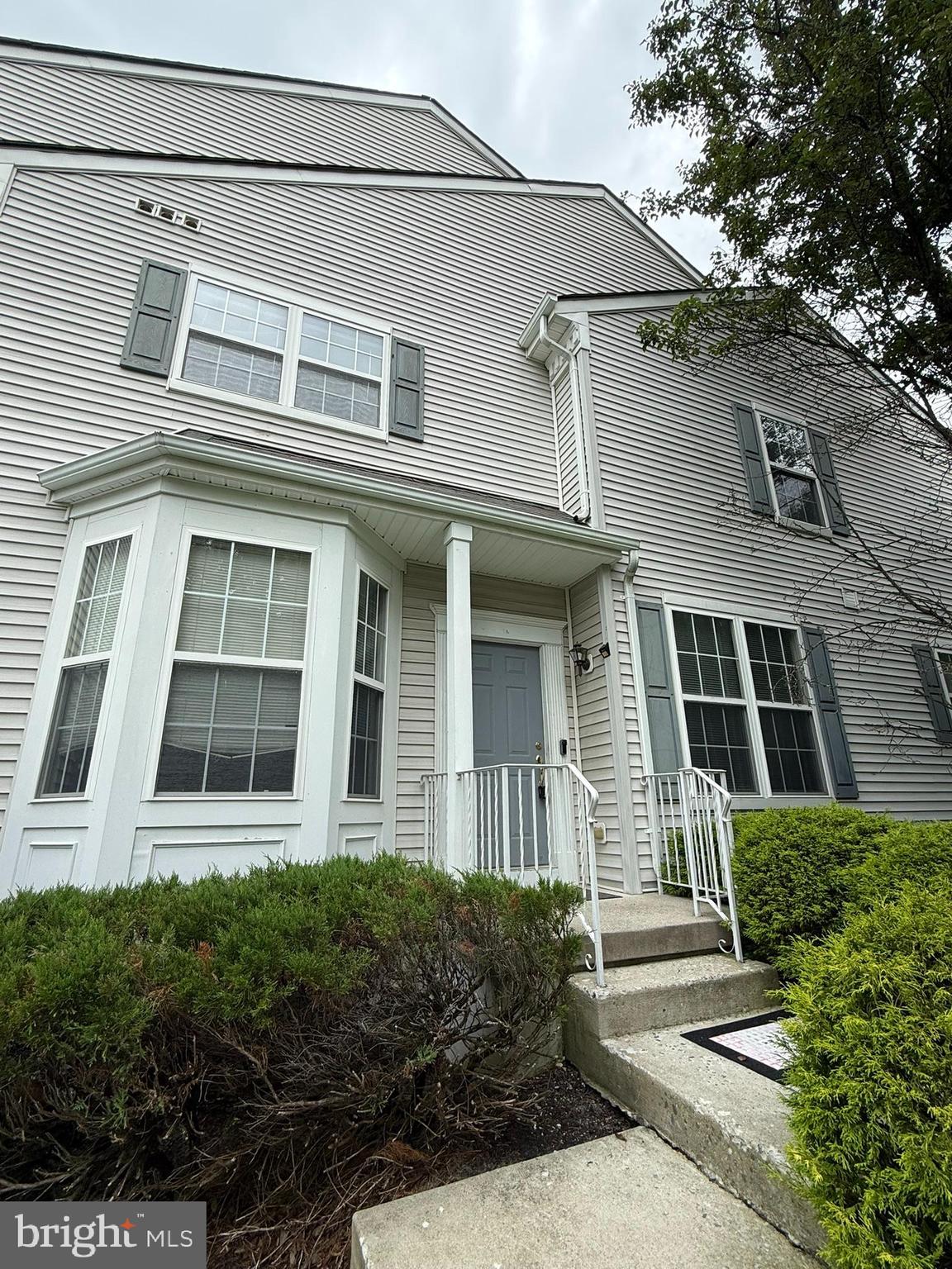 47 ROSS WAY