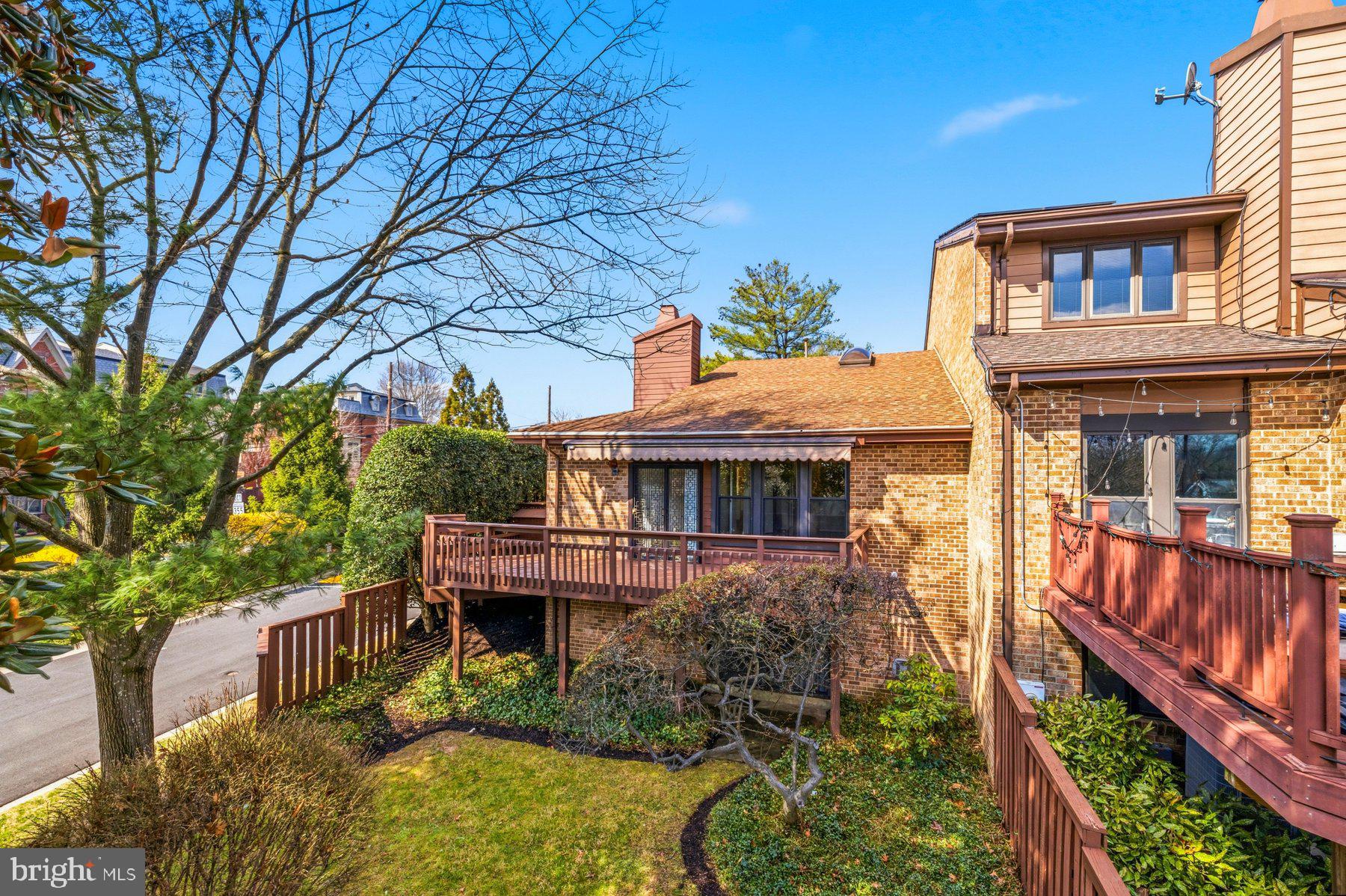 STRATHMORE PLACE - Residential