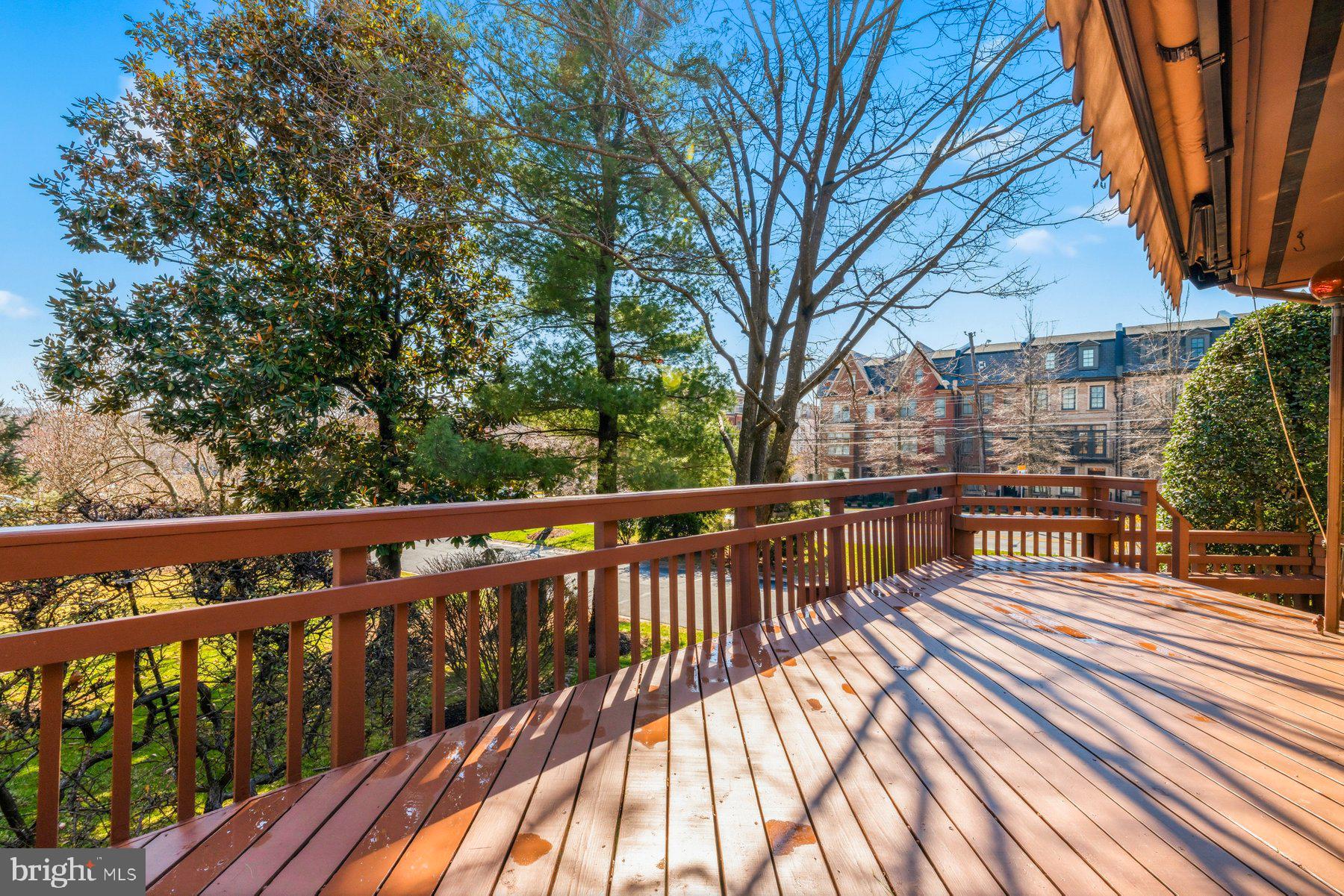 STRATHMORE PLACE - Residential