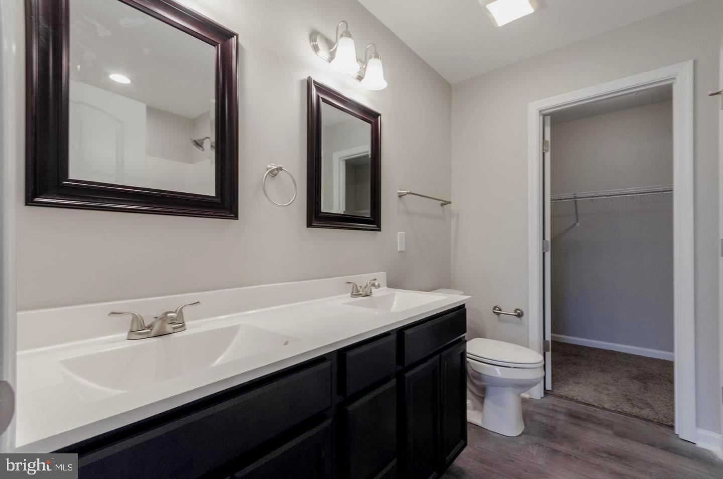 RED HILL - Residential