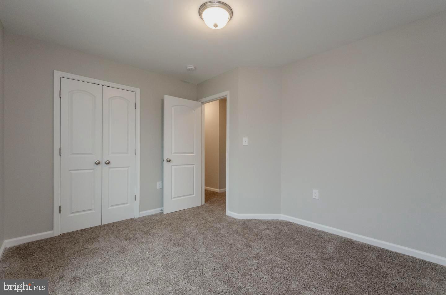 RED HILL - Residential