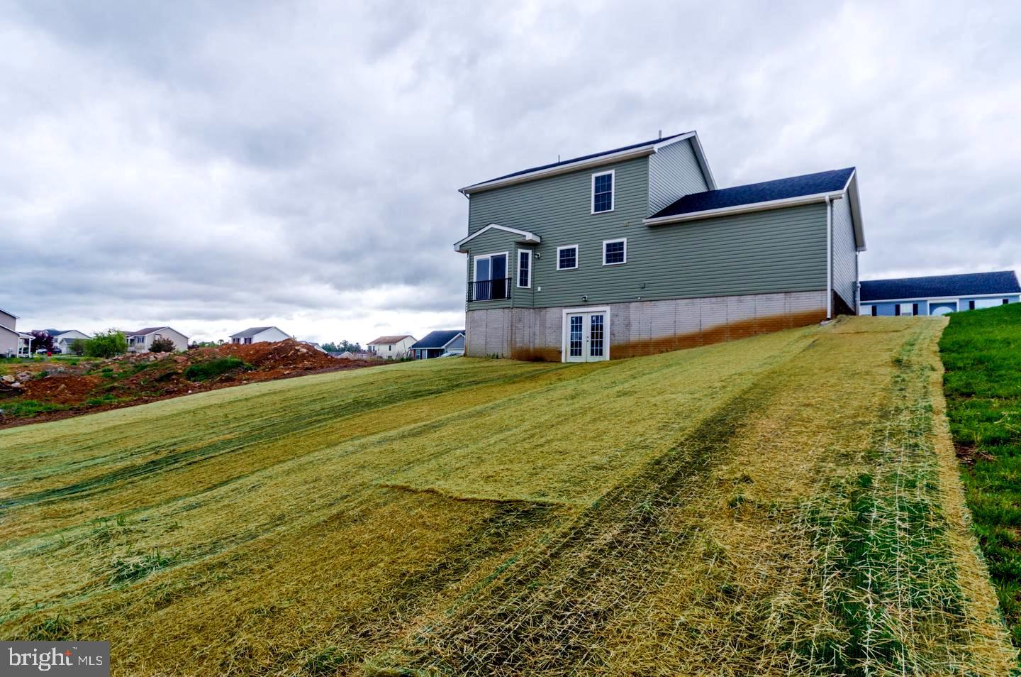 RED HILL - Residential