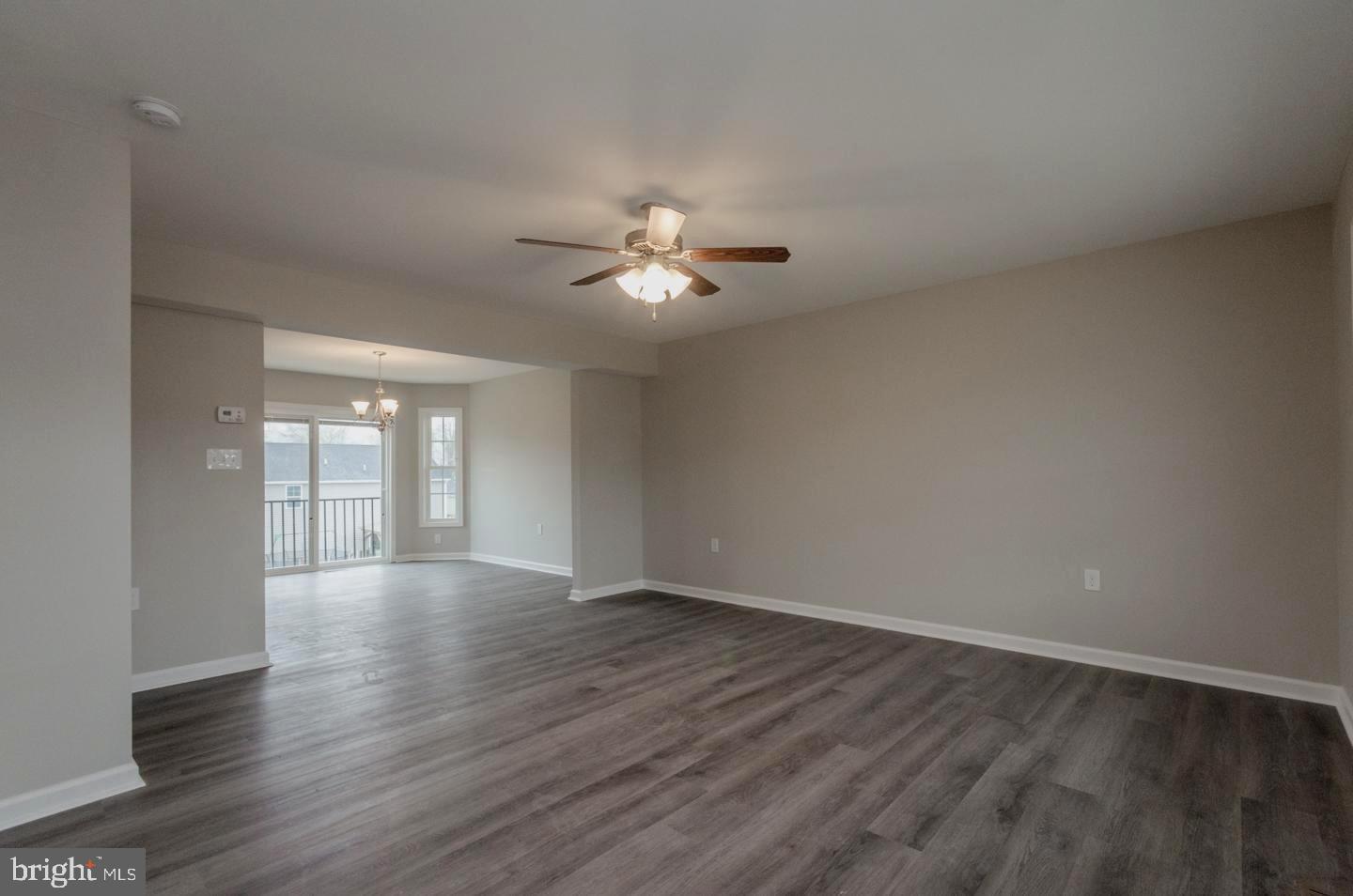 RED HILL - Residential